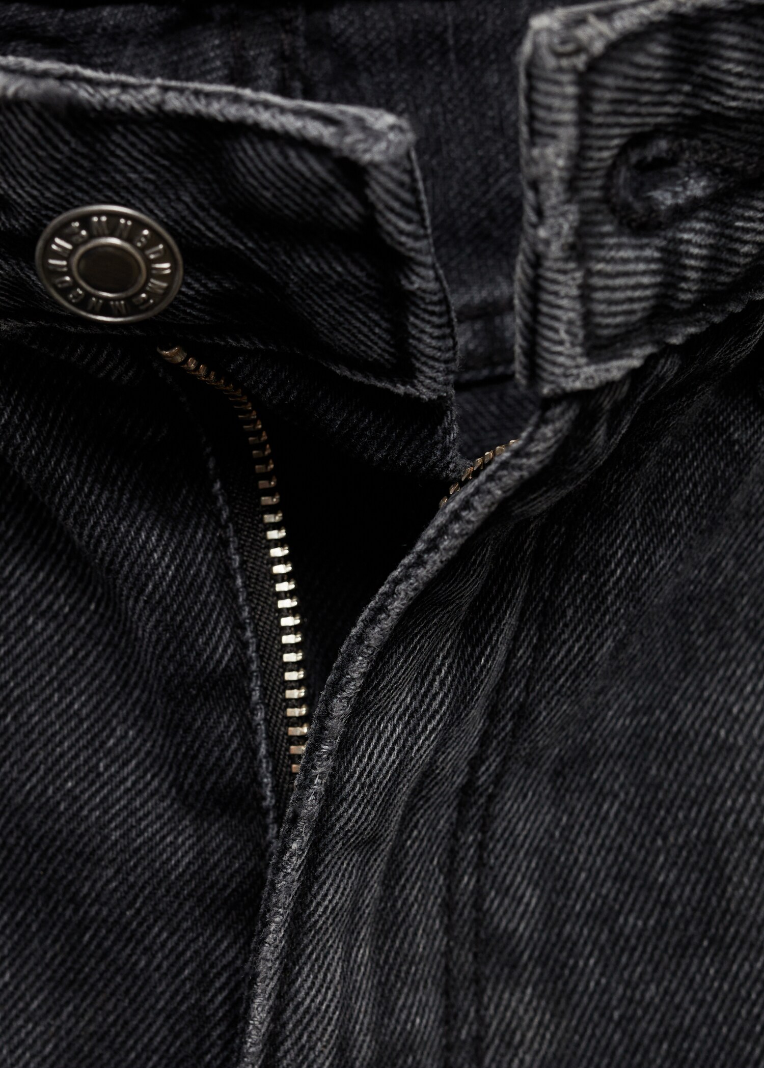 Gerade Jeans mit mittlerem Bund - Detail des Artikels 8