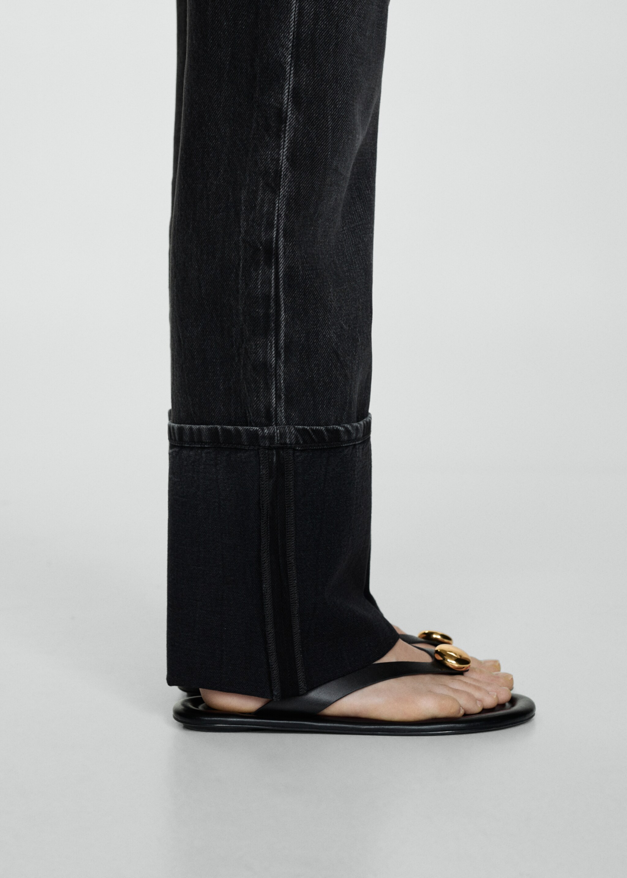Turned-up straight jeans - Details of the article 2, Black denim. Ref: 77025654-00.
