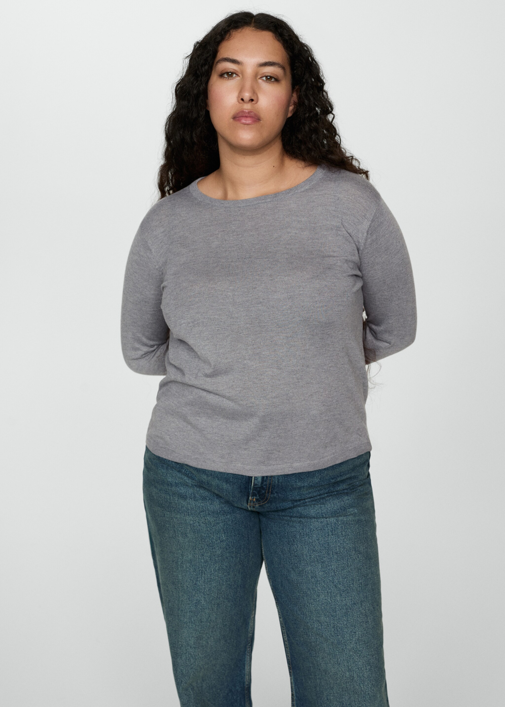 Fine-knit crew-neck sweater - Details of the article 5, Light Heather Grey. Ref: 77025656-00.