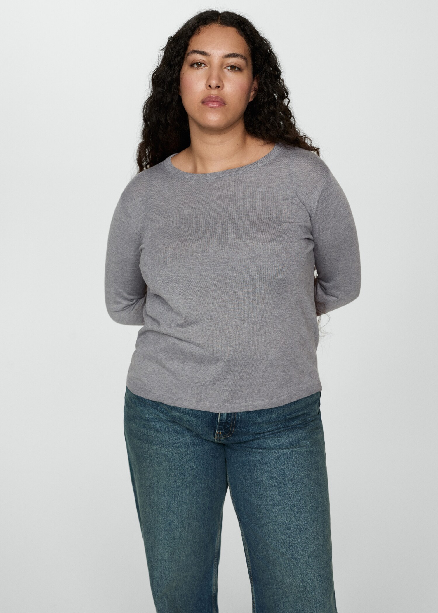 Fine-knit crew-neck sweater - Details of the article 5