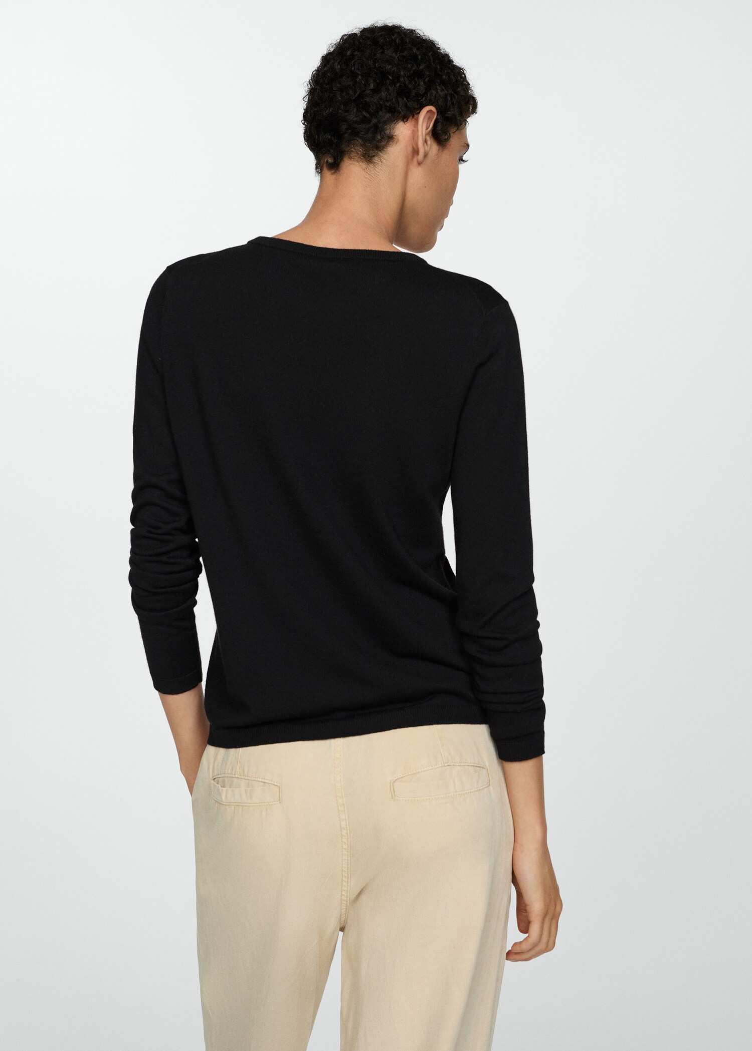Fine-knit crew-neck sweater - Reverse of the article