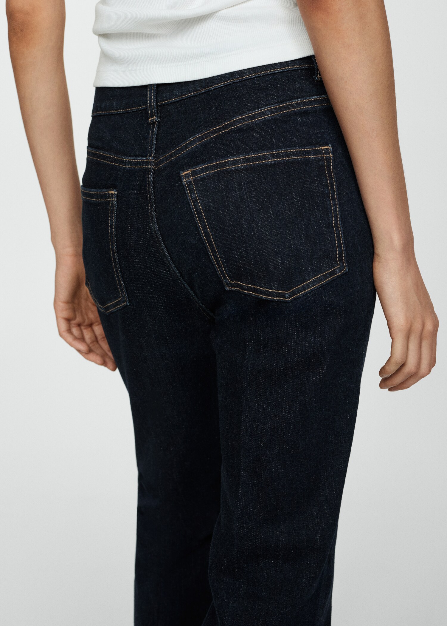 Violet rinse-wash flared jeans - Details of the article 6