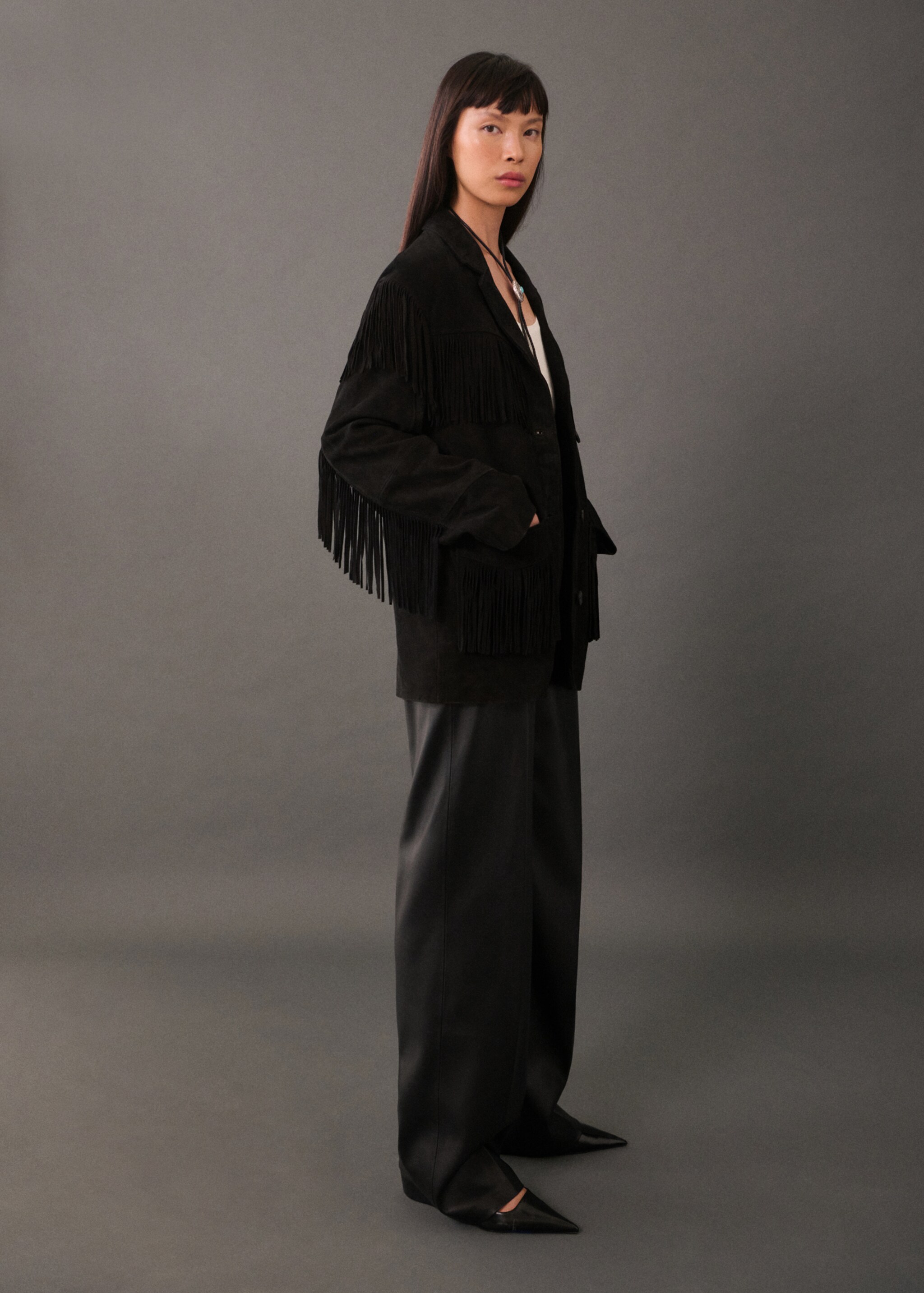 Veste 100 % cuir franges - Détail de l'article 2, Noir. Ref: 77025661-00.