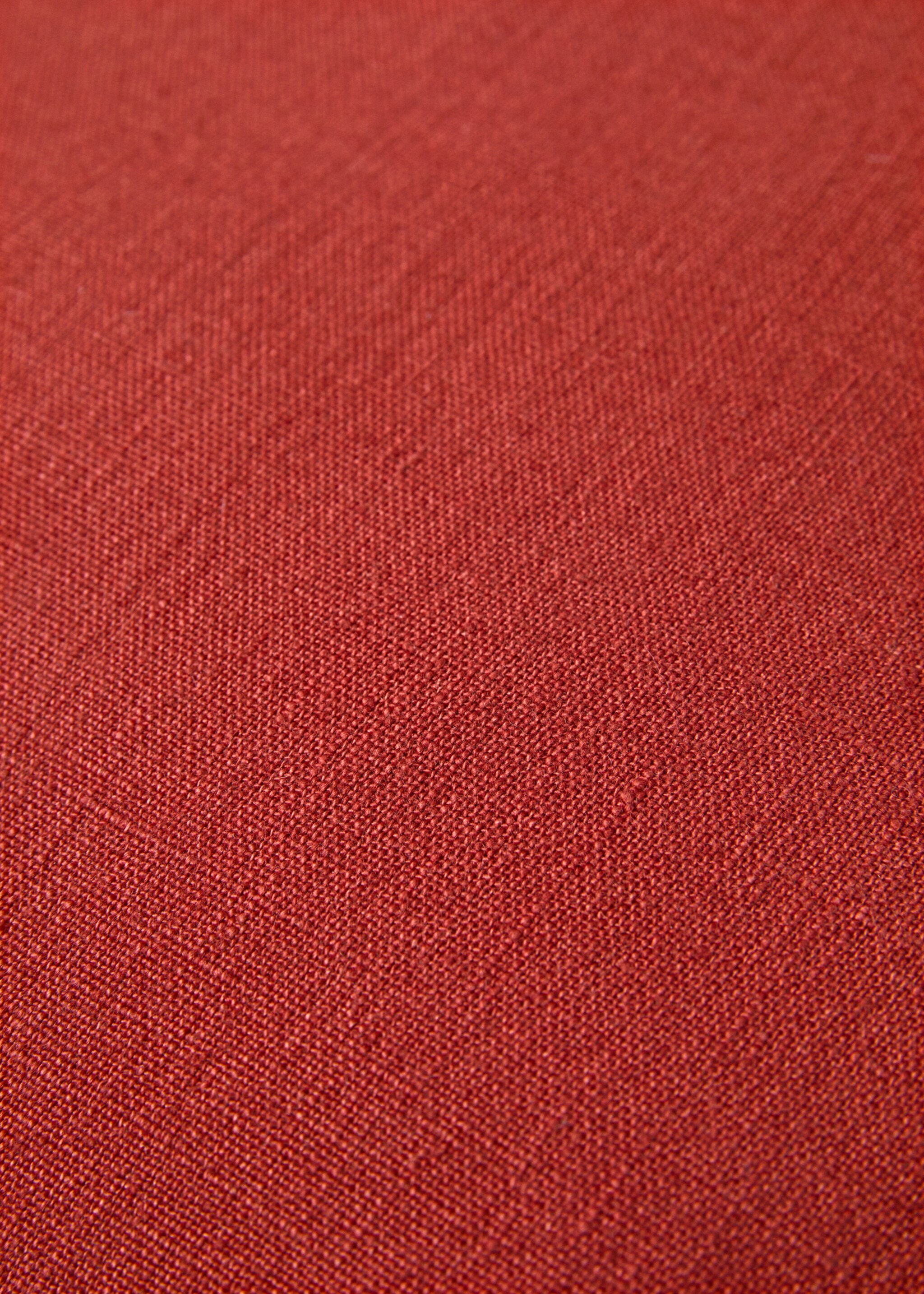 100% linen cushion cover 50x50cm - Details of the article 3, Red. Ref: 77025662-00.
