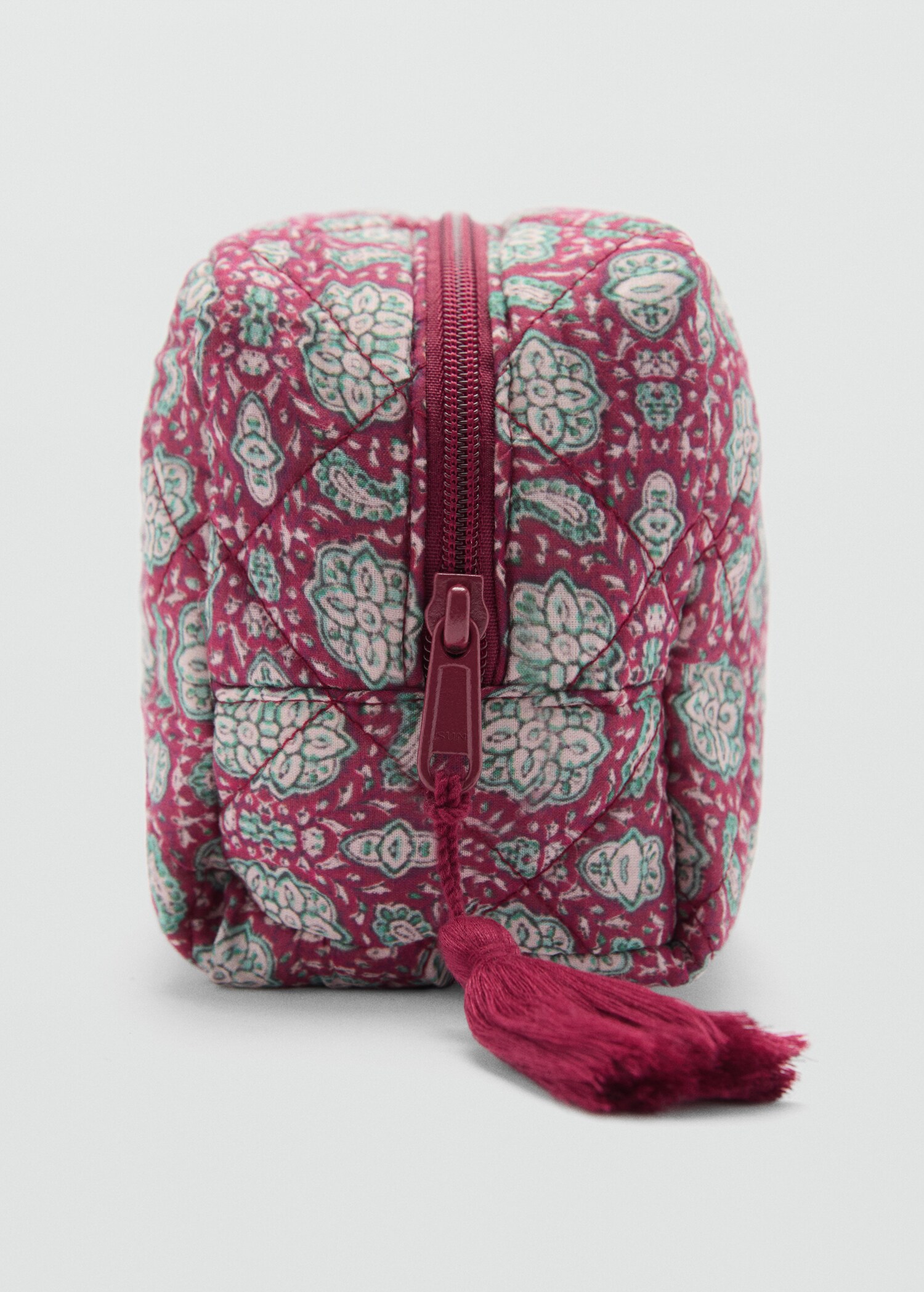 Quilted cosmetic bag - Details of the article 1