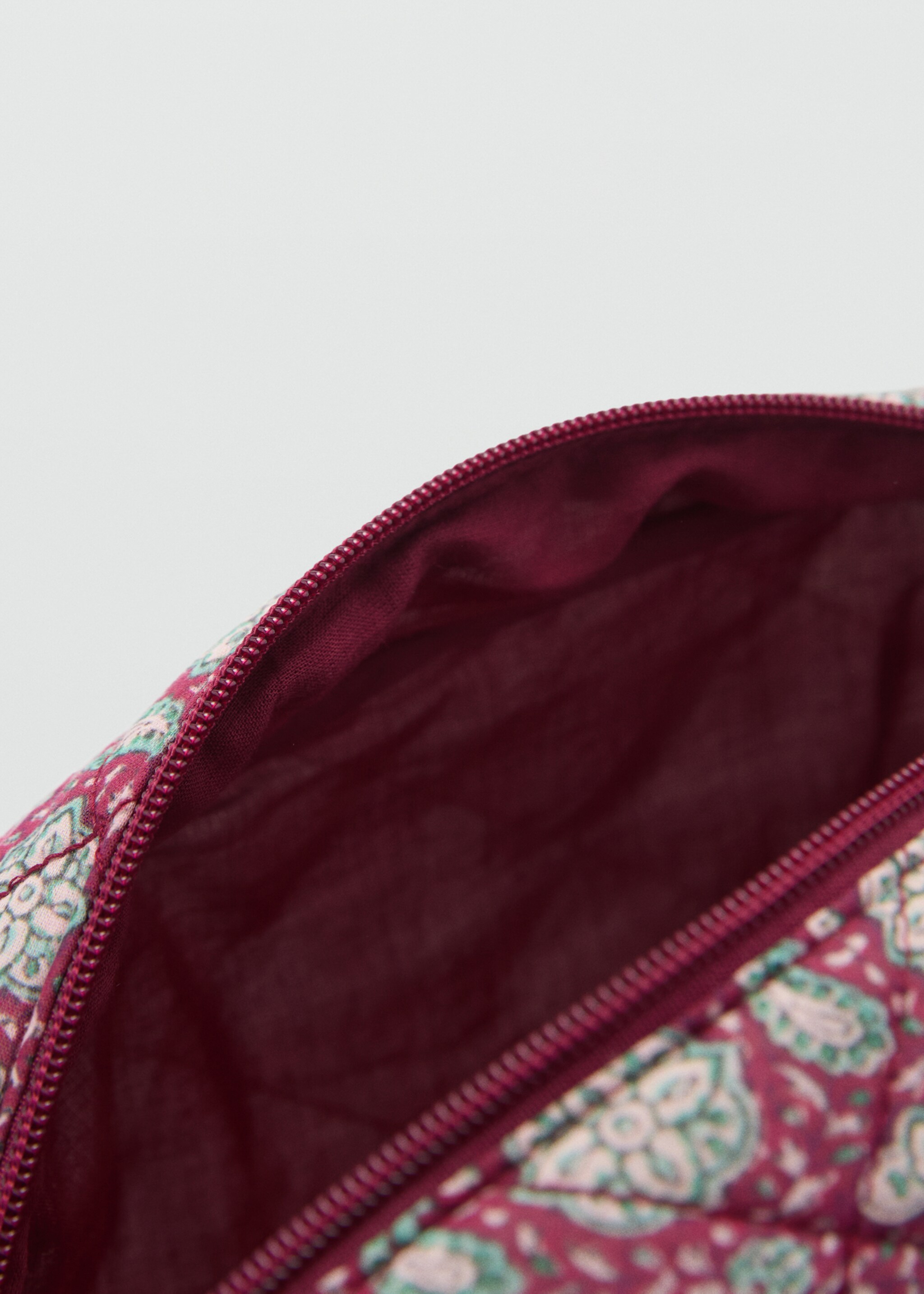 Quilted cosmetic bag - Details of the article 2