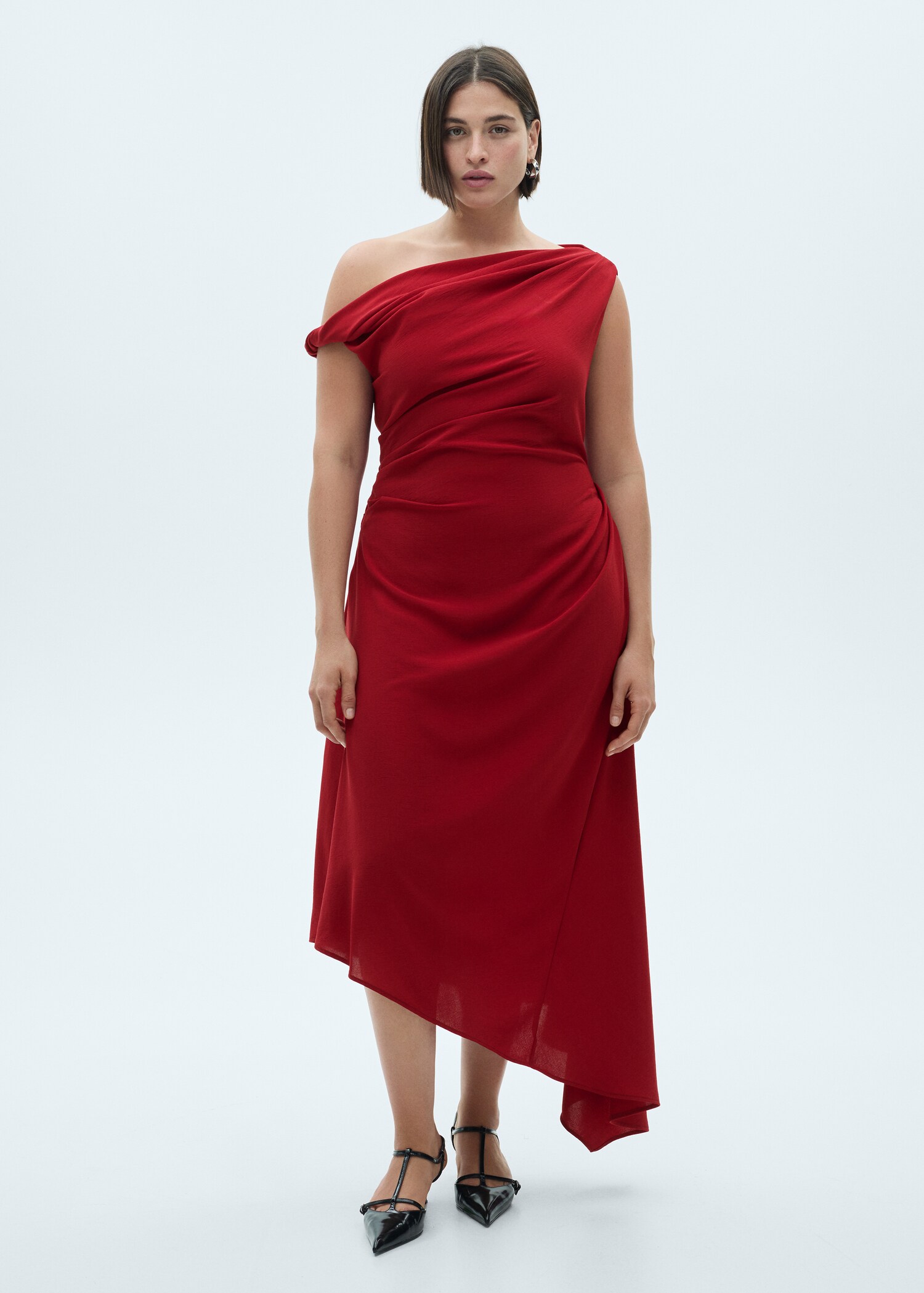 Asymmetrisches Kleid mit Raffdetails - Detail des Artikels 3