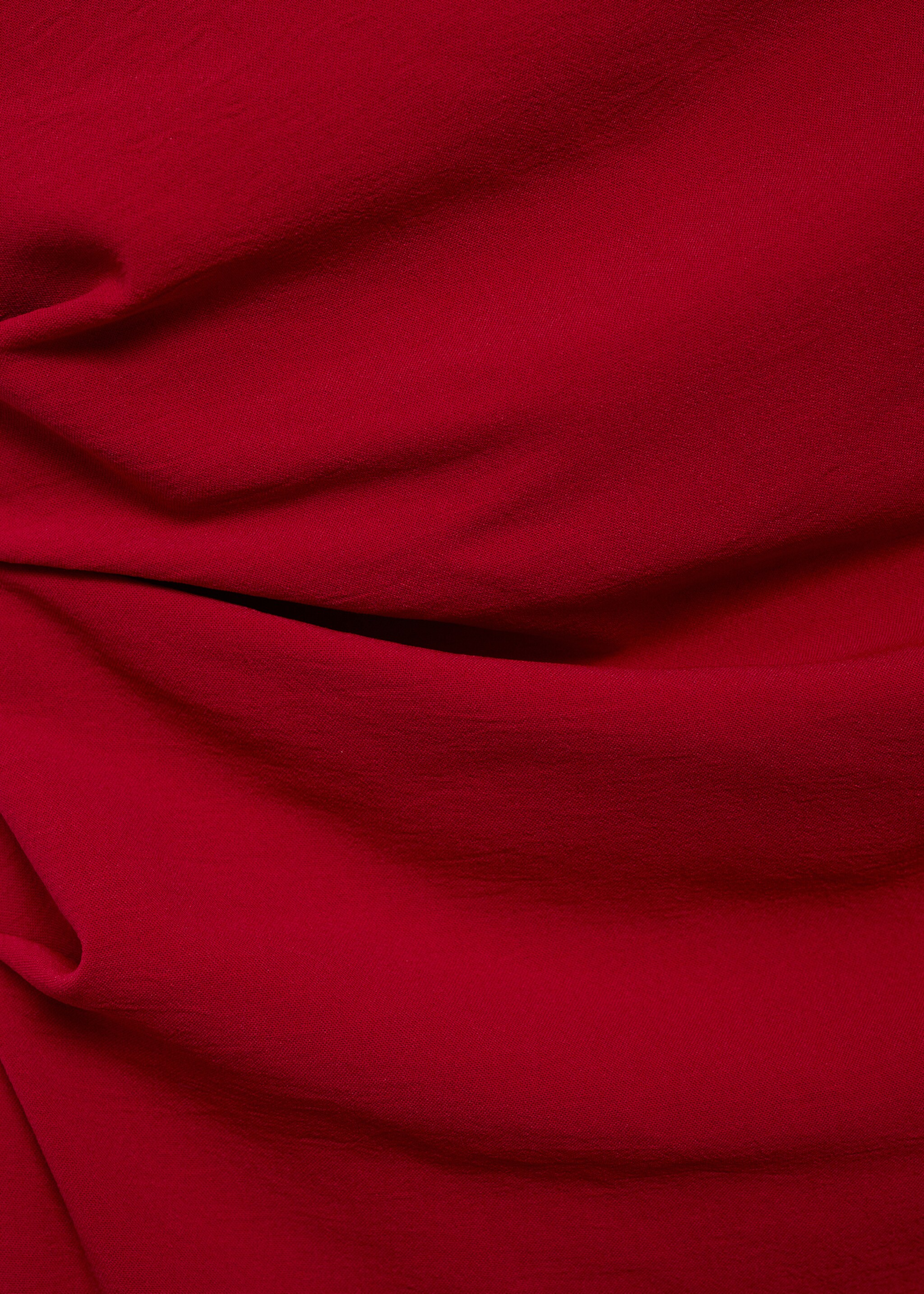 Asymmetrisches Kleid mit Raffdetails - Detail des Artikels 8, Rot. Ref: 77025672-00.