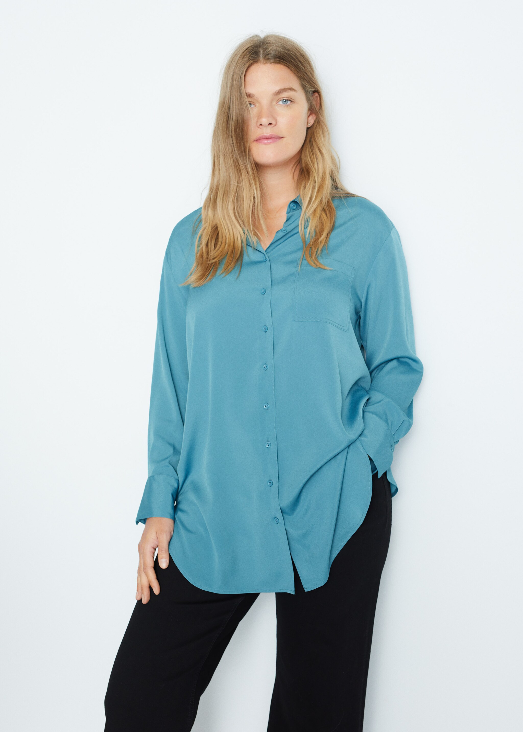 Flowy long shirt - Details of the article 2