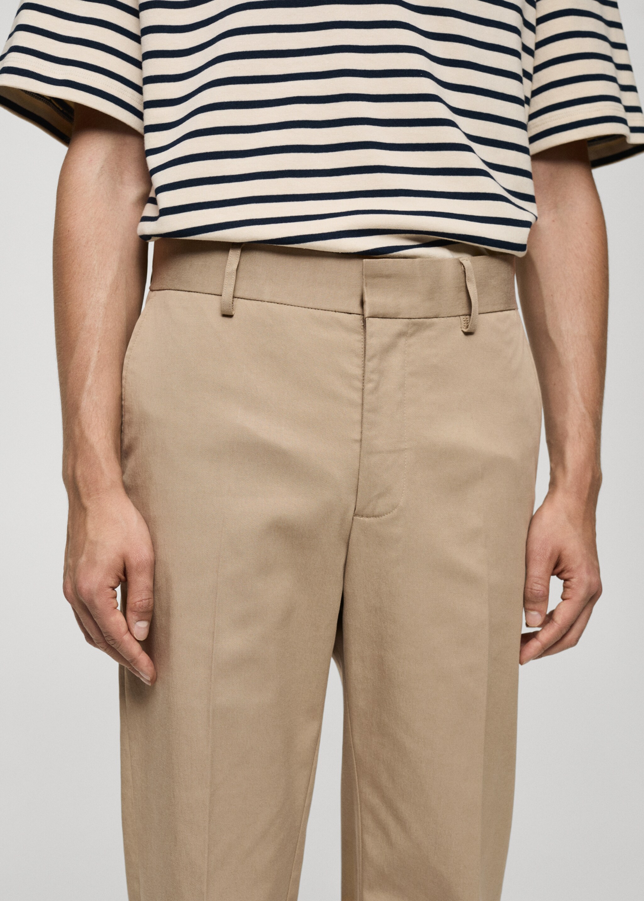 Regular Fit-Hose aus Baumwolle mit Tencel - Detail des Artikels 1, Mittelbraun. Ref: 77025967-00.