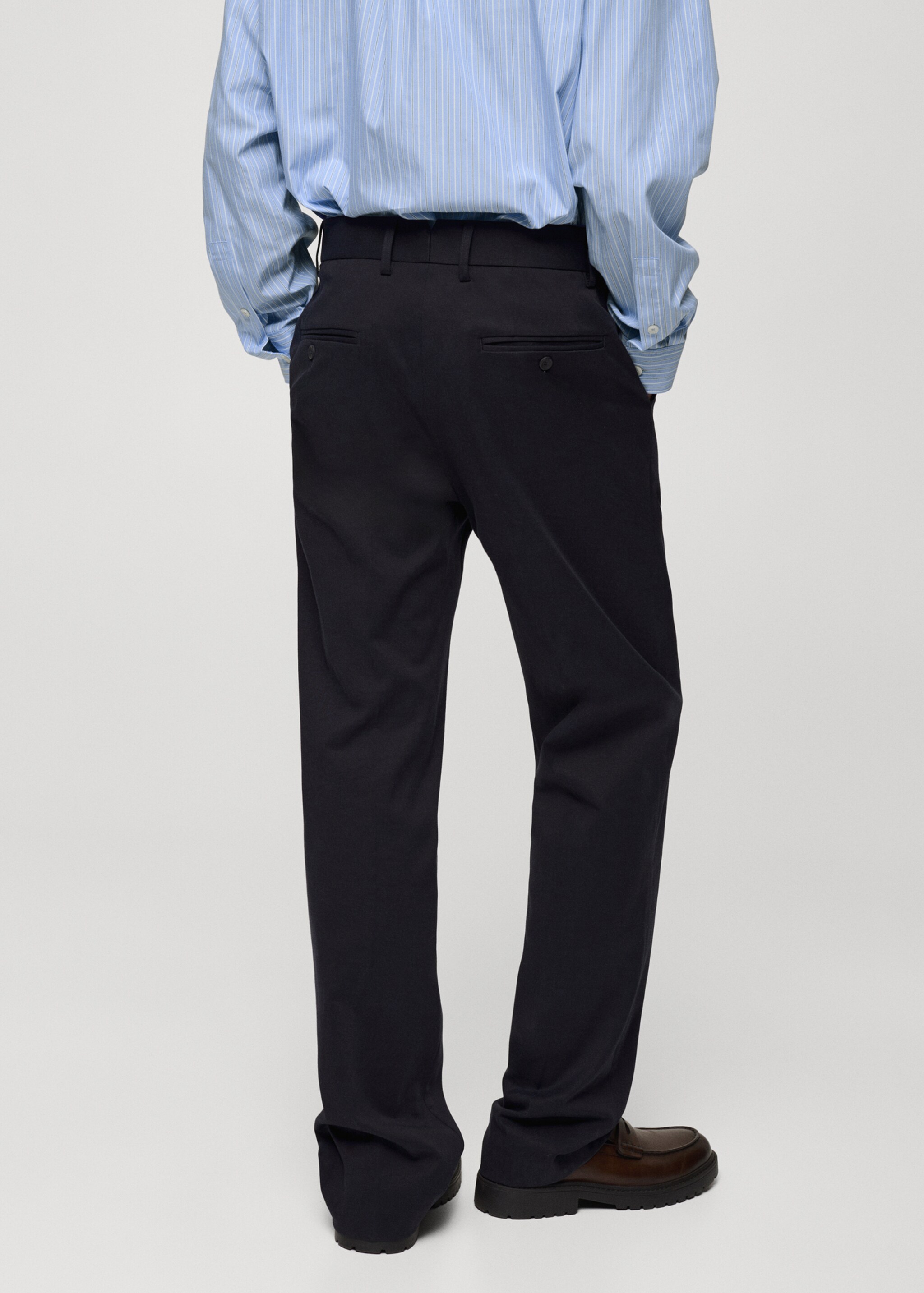 Regular Fit-Hose aus Baumwolle mit Tencel - Rückseite des Artikels, Dunkles Marineblau. Ref: 77025967-00.
