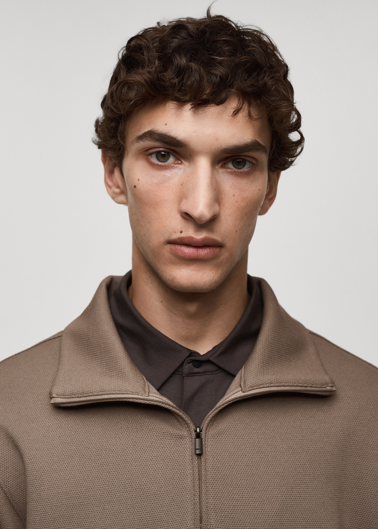 Sweatshirt with anti-odour technology and zip - Details of the article 1