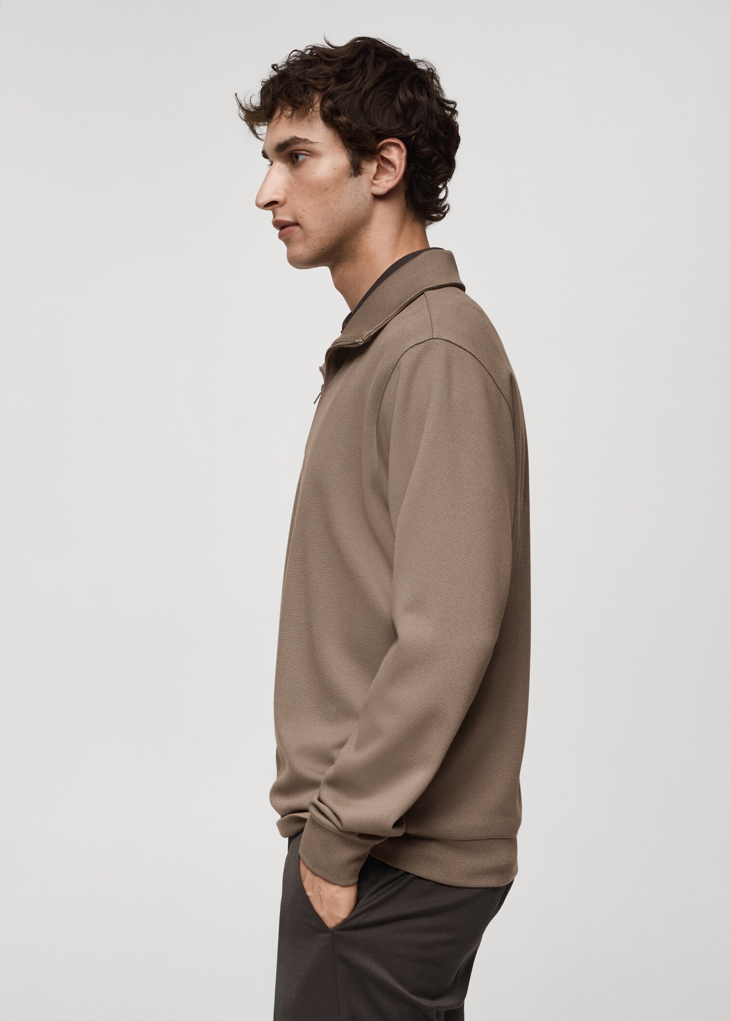 Sweatshirt with anti-odour technology and zip - Details of the article 2