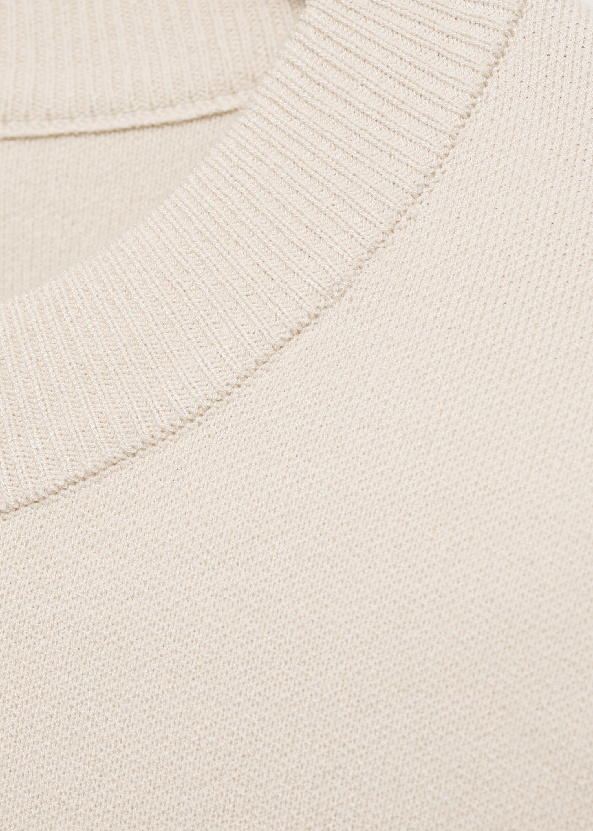 Sweter z dzianiny o średniej grubości regular fit - Szczegóły artykułu 8, Kość słoniowa. Ref: 77025974-00.