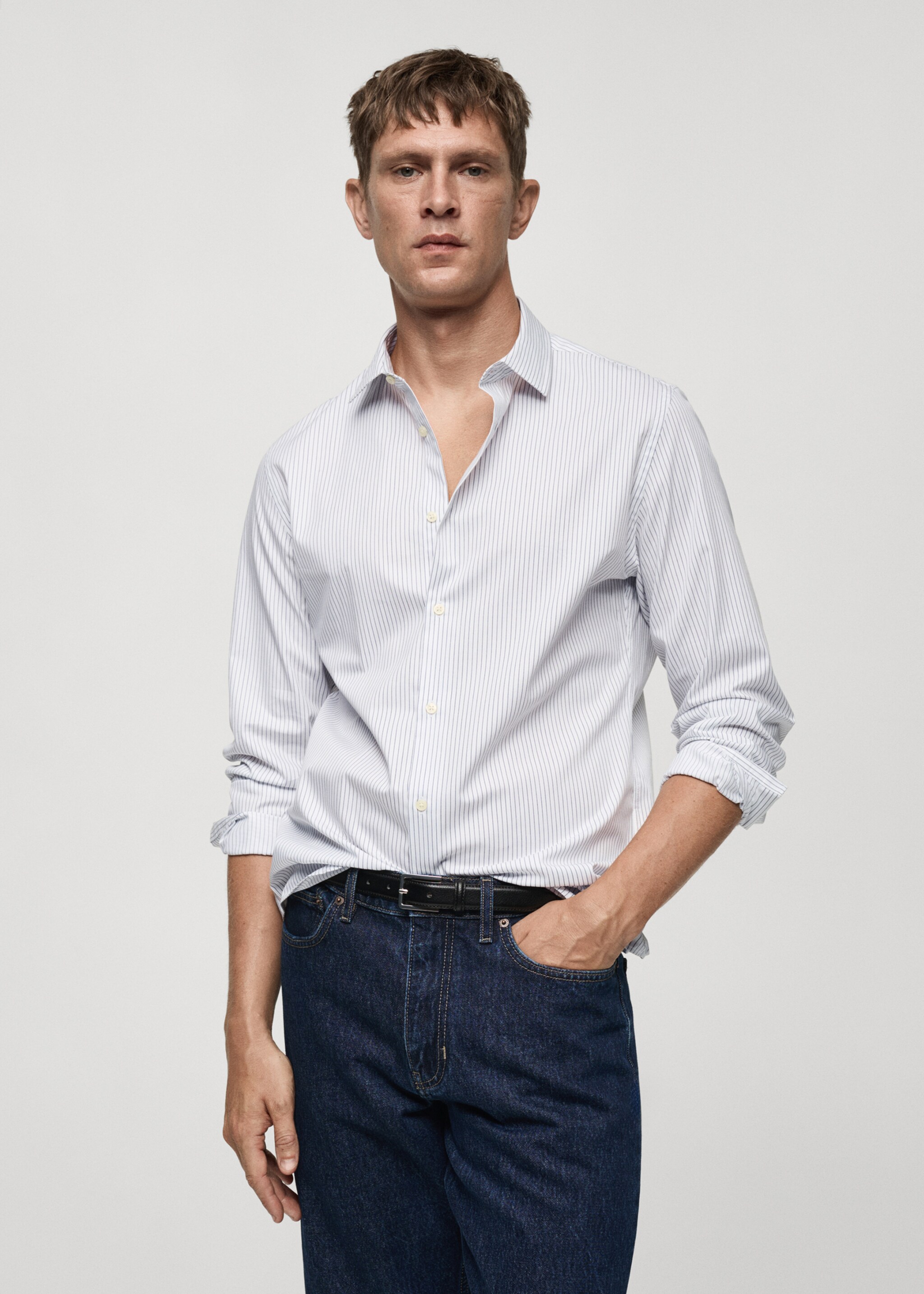 Camisa slim fit algodón rayas - Plano medio, Blanco. Ref: 77025981-00.