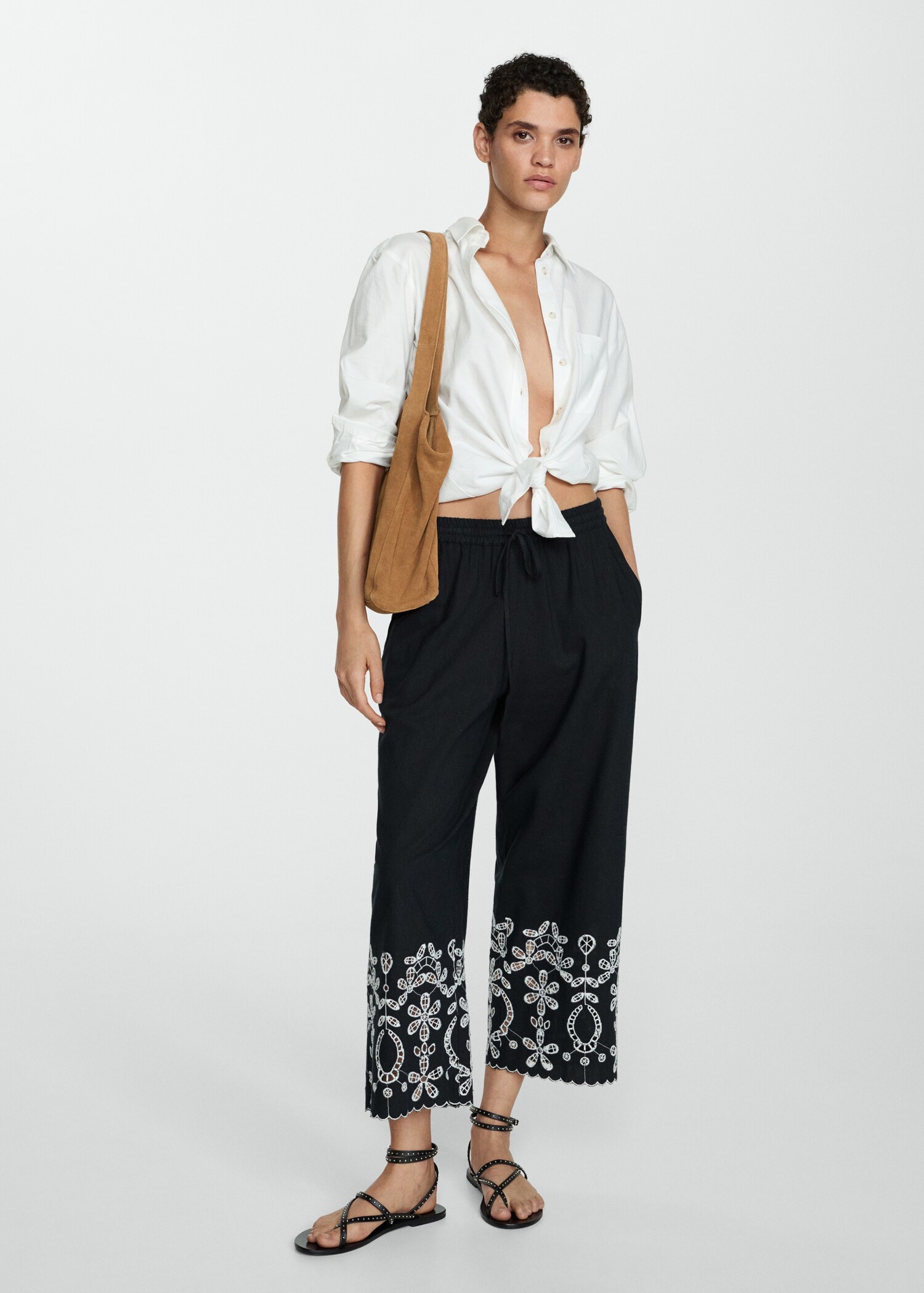 Pantalon style jupe-culotte broderie - Détail de l'article 2
