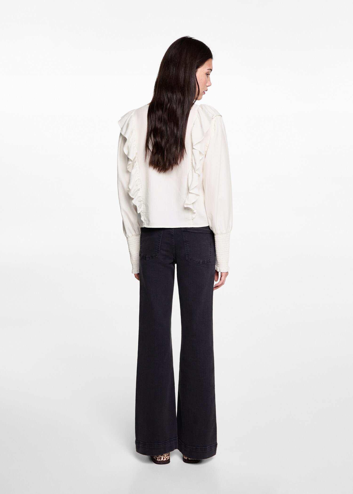 Blusa fruncida volantes - Reverso del artículo