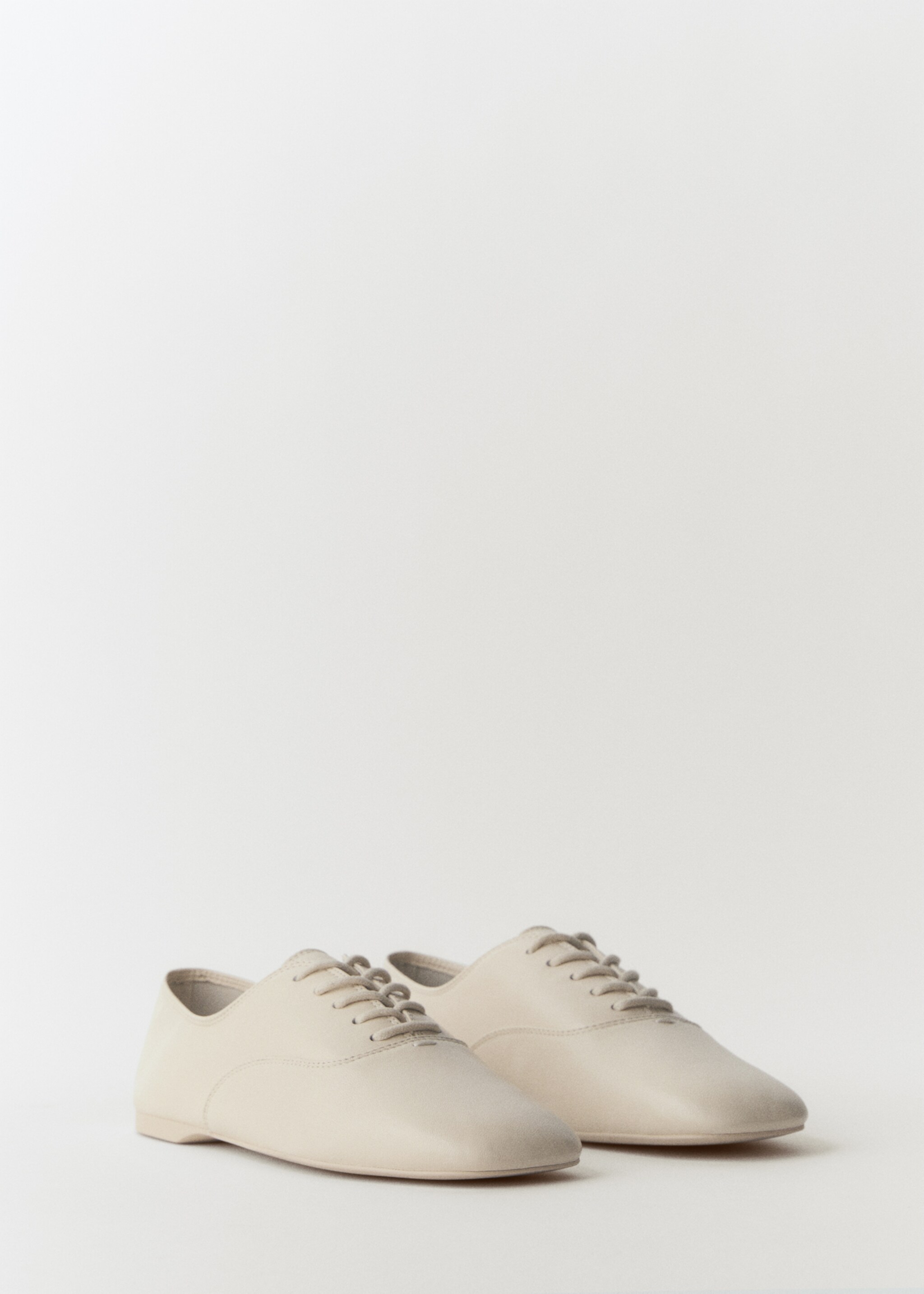 Leren veterschoenen - Middenvlak, Ecru. Ref: 77025997-00.