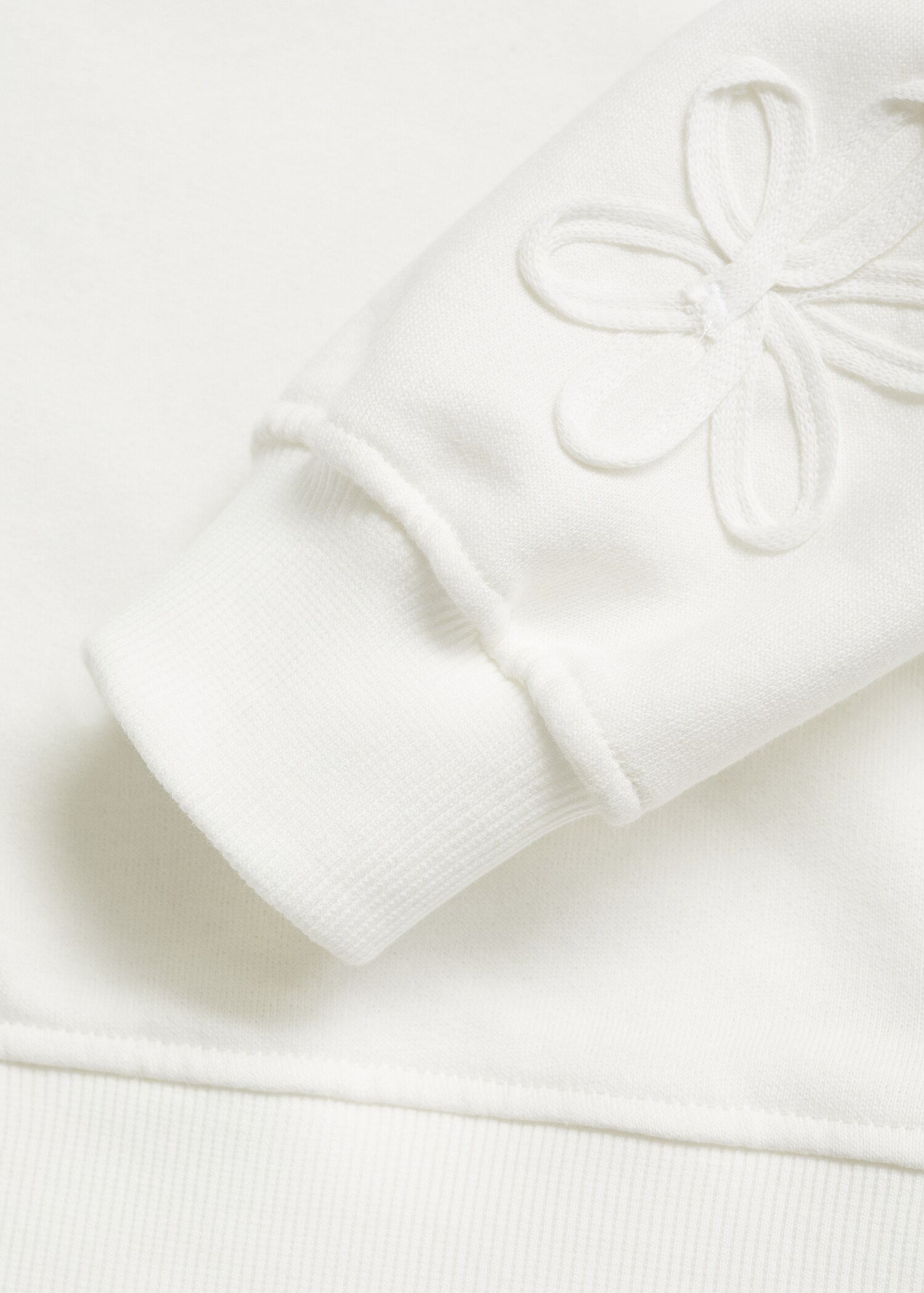 Bomullssweatshirt broderad detalj - Detaljer om artikeln 8
