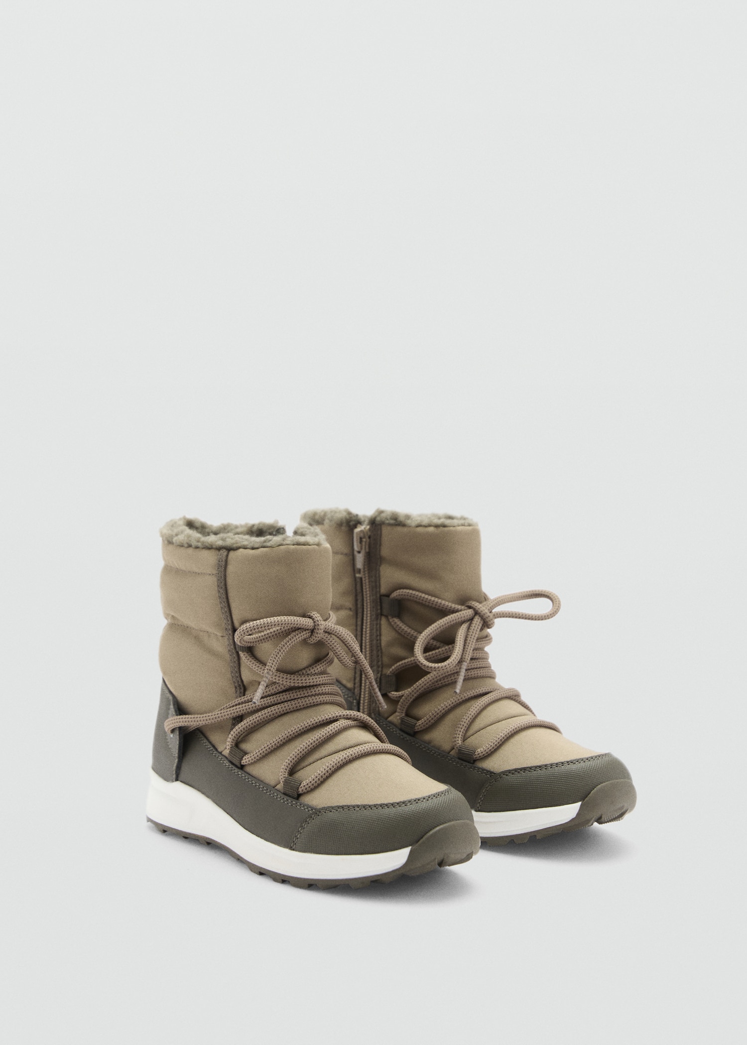 Lace-up mountain boots - Medium plane