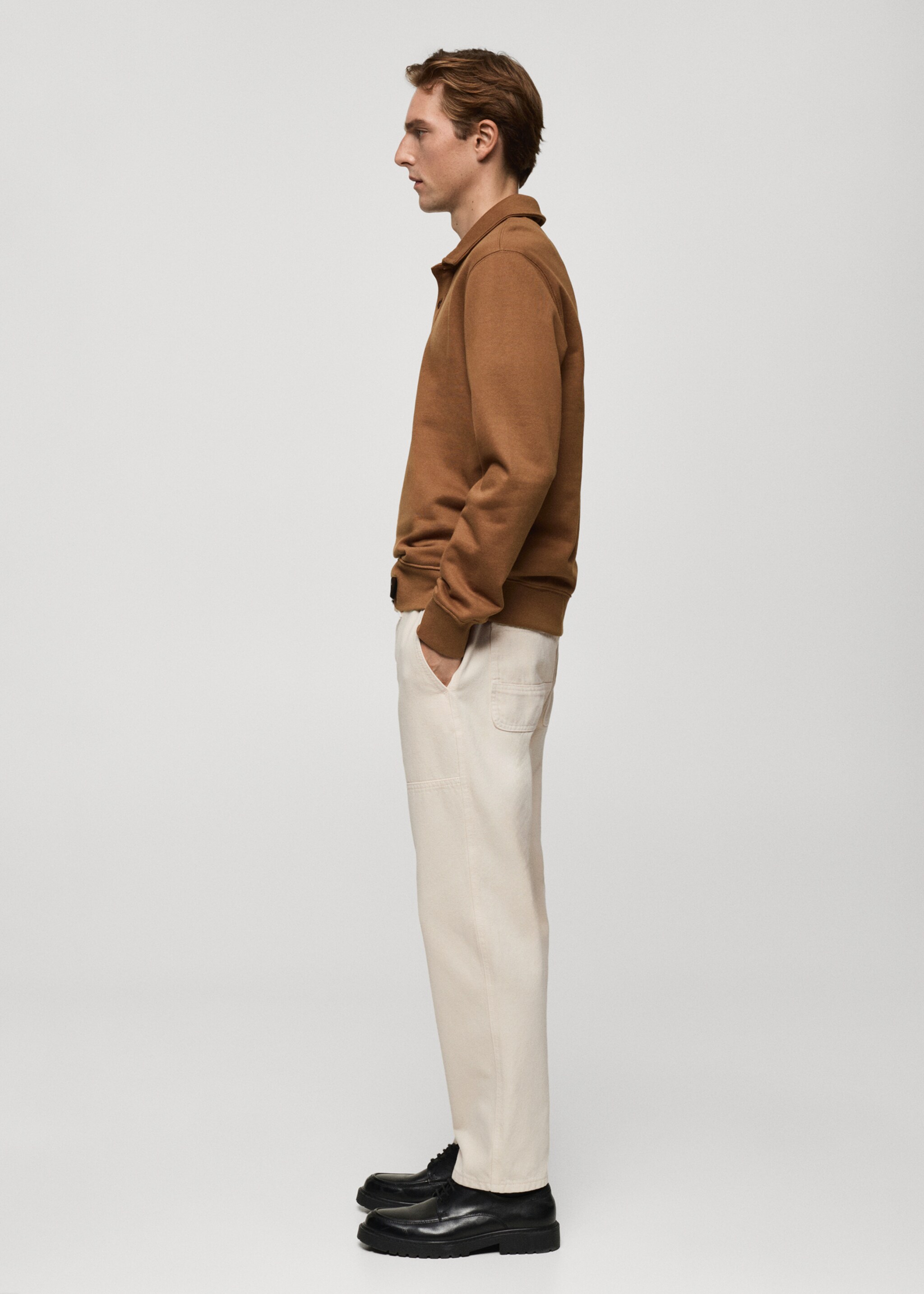 Polo-Sweatshirt aus Baumwollgemisch - Detail des Artikels 2, Tobacco-Braun. Ref: 77027113-00.
