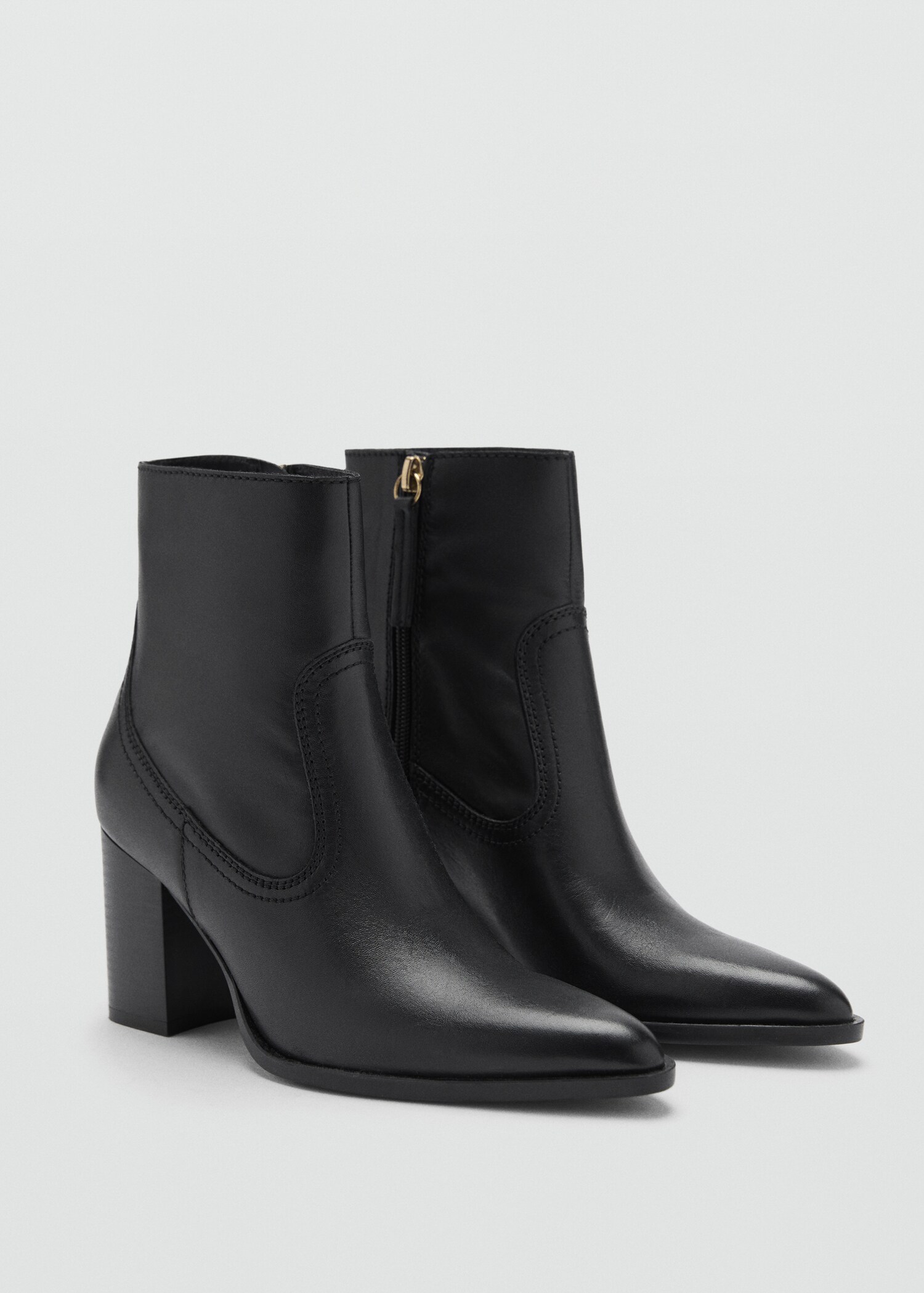 Leather pointed ankle boots - Medium plane