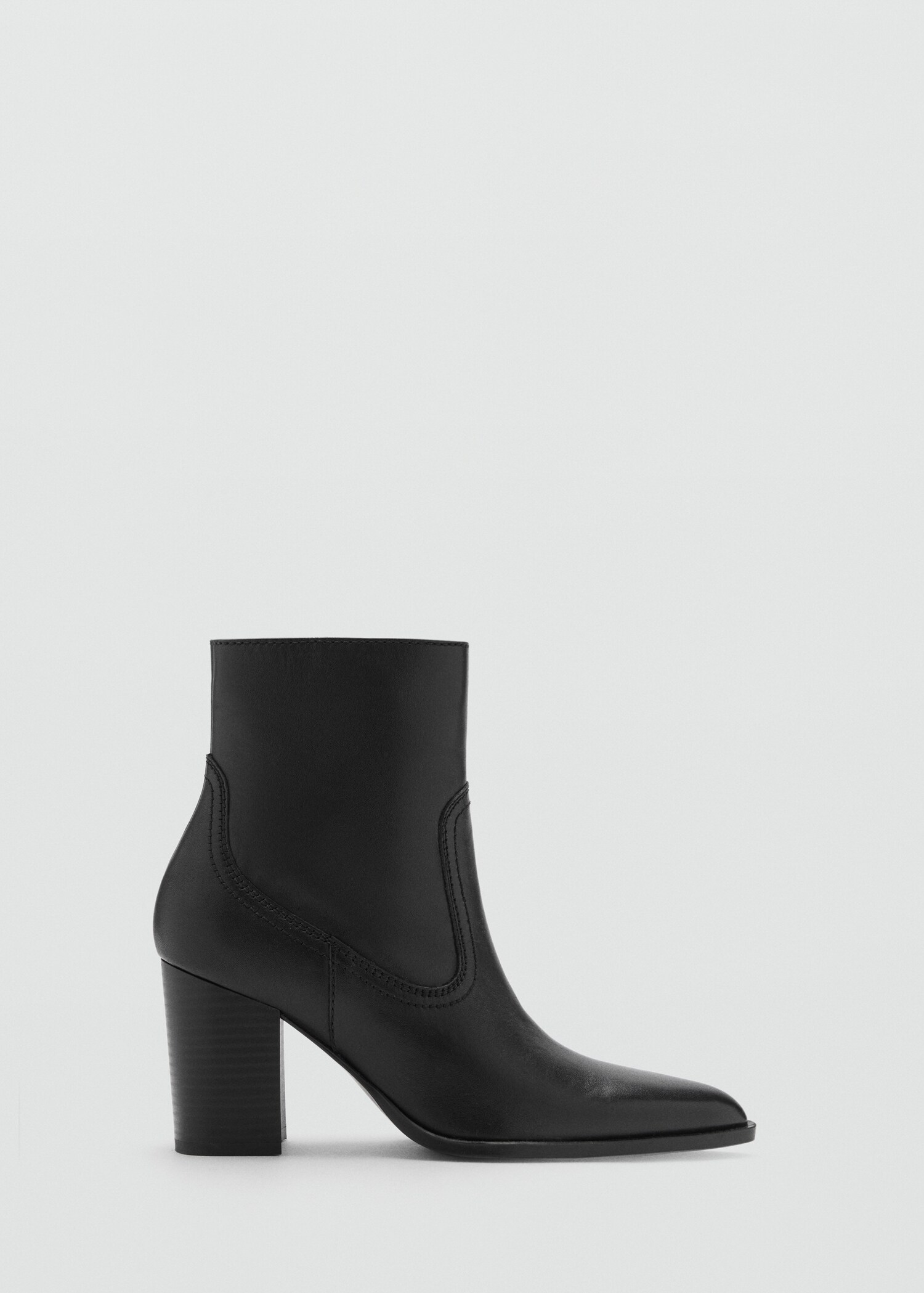 Leather pointed ankle boots - Article without model