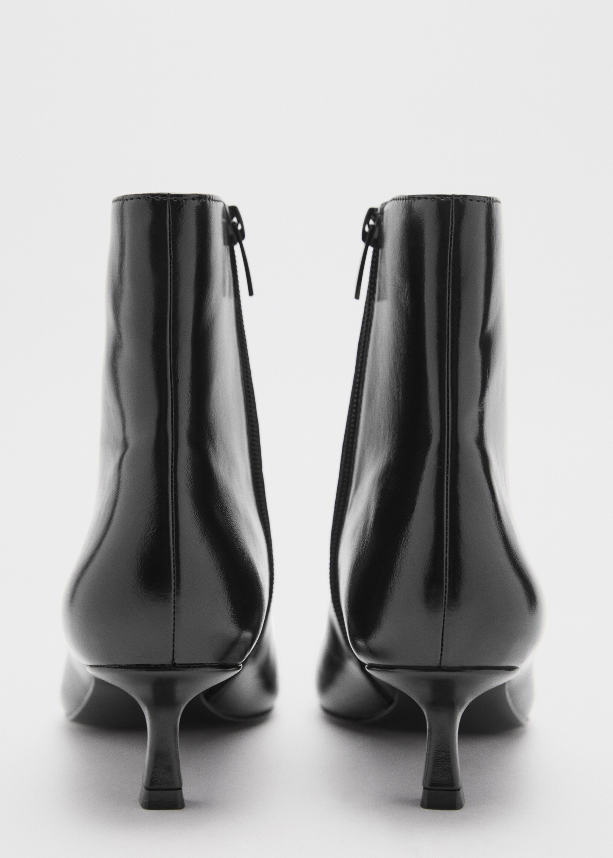 Kitten heel ankle boots - Details of the article 1, Black. Ref: 77027121-00.