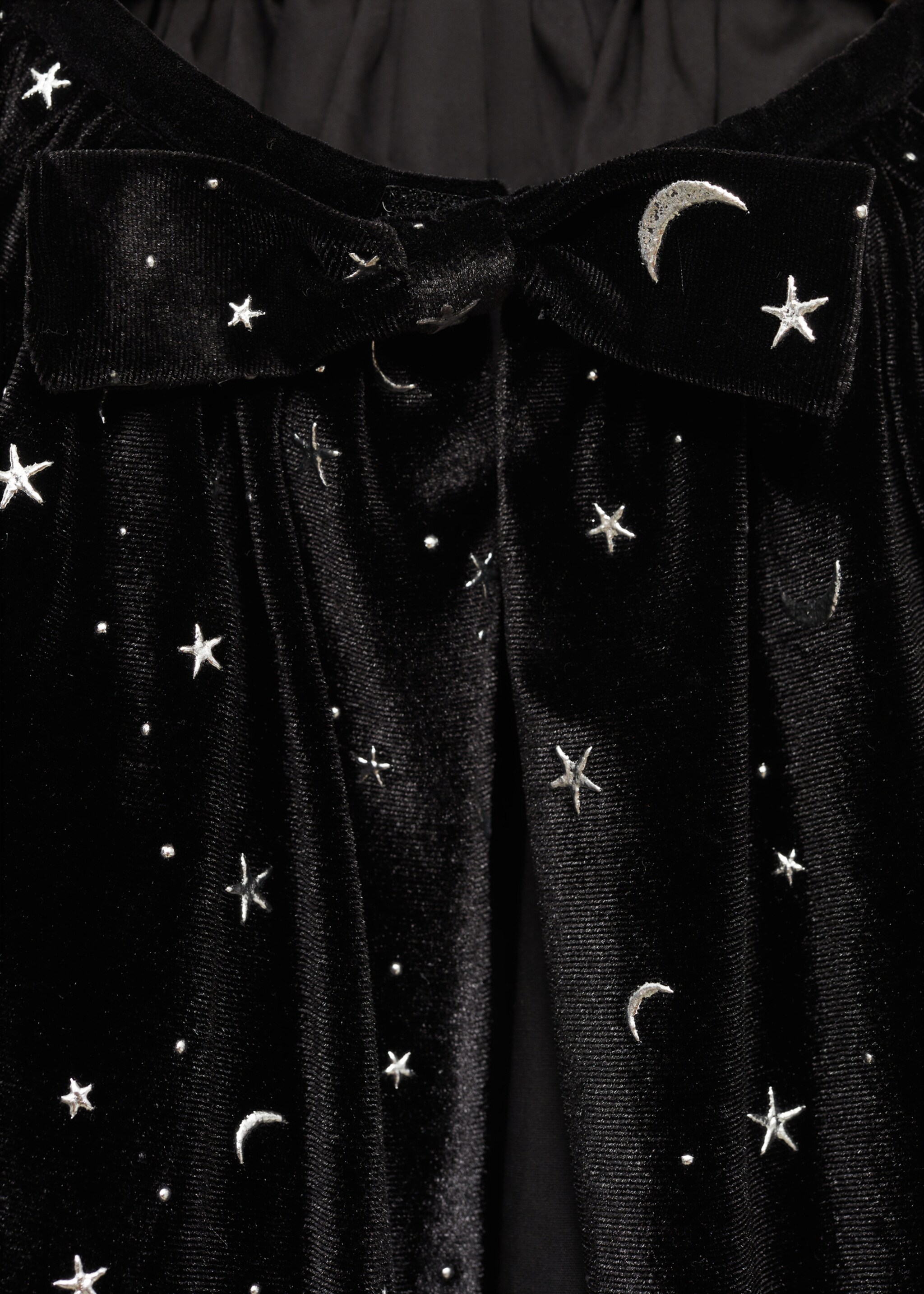 Star costume cape - Details of the article 1, Black. Ref: 77027128-00.