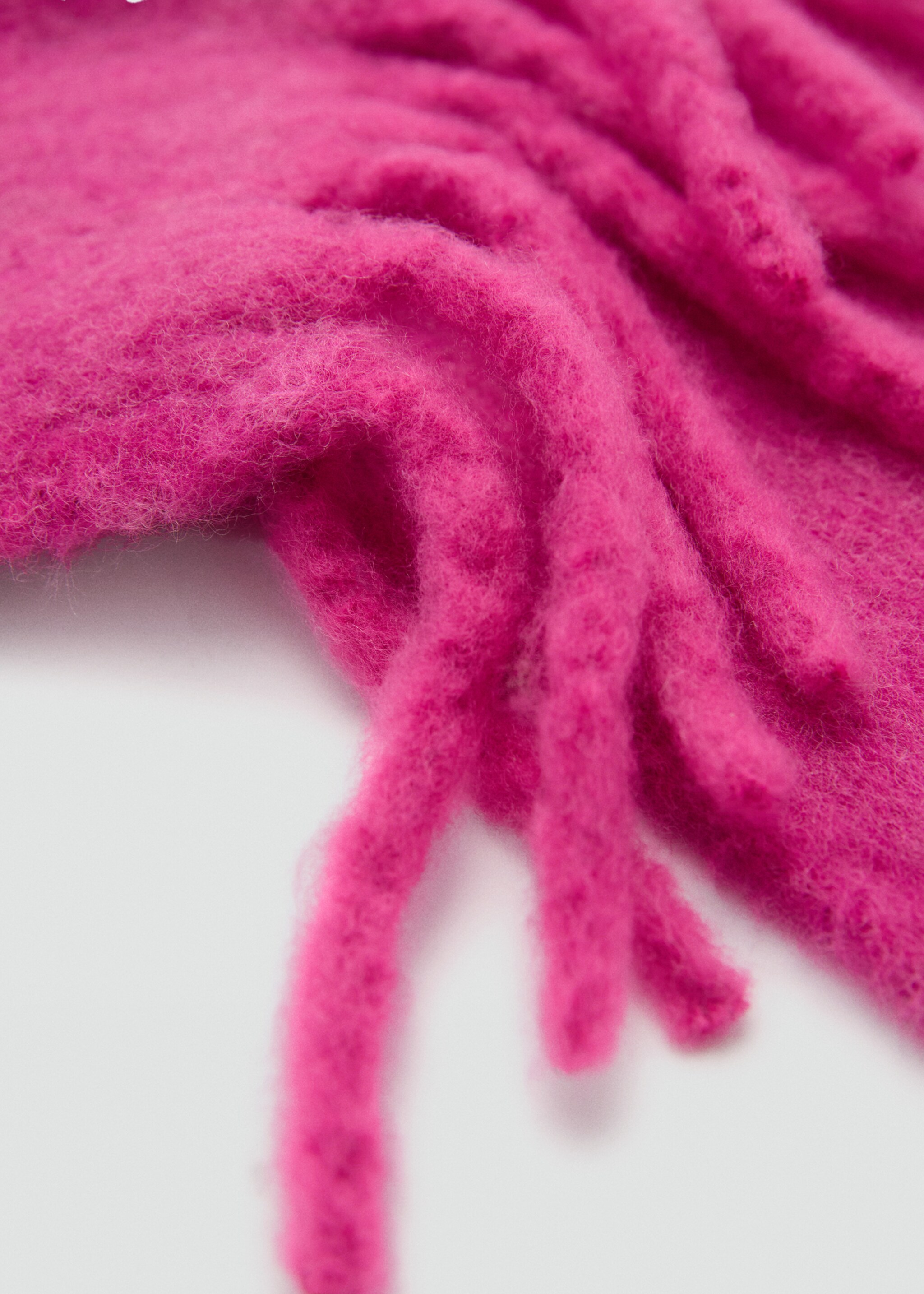 Wool-blend scarf with fringes - Medium plane, Pink. Ref: 77027651-00.