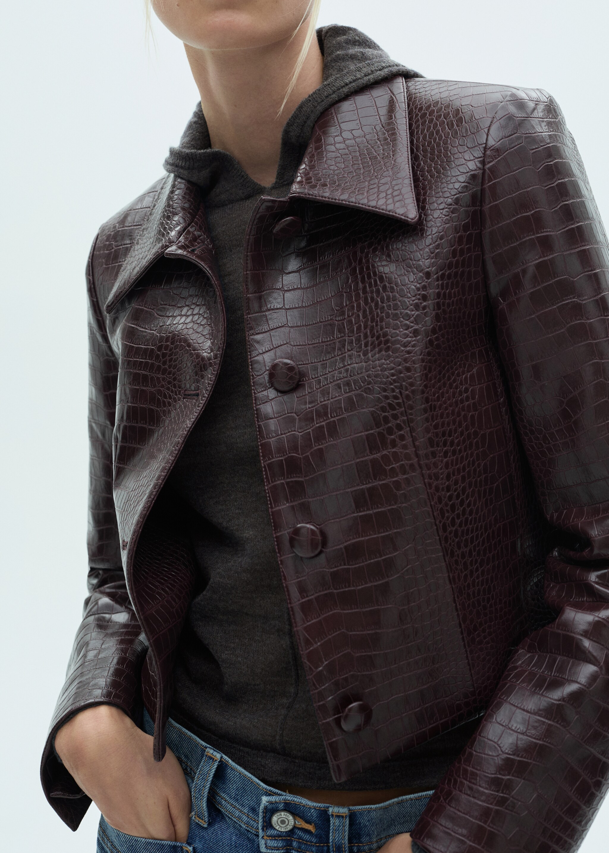 Hooded knit sweater - Details of the article 6, Charcoal. Ref: 77027669-00.