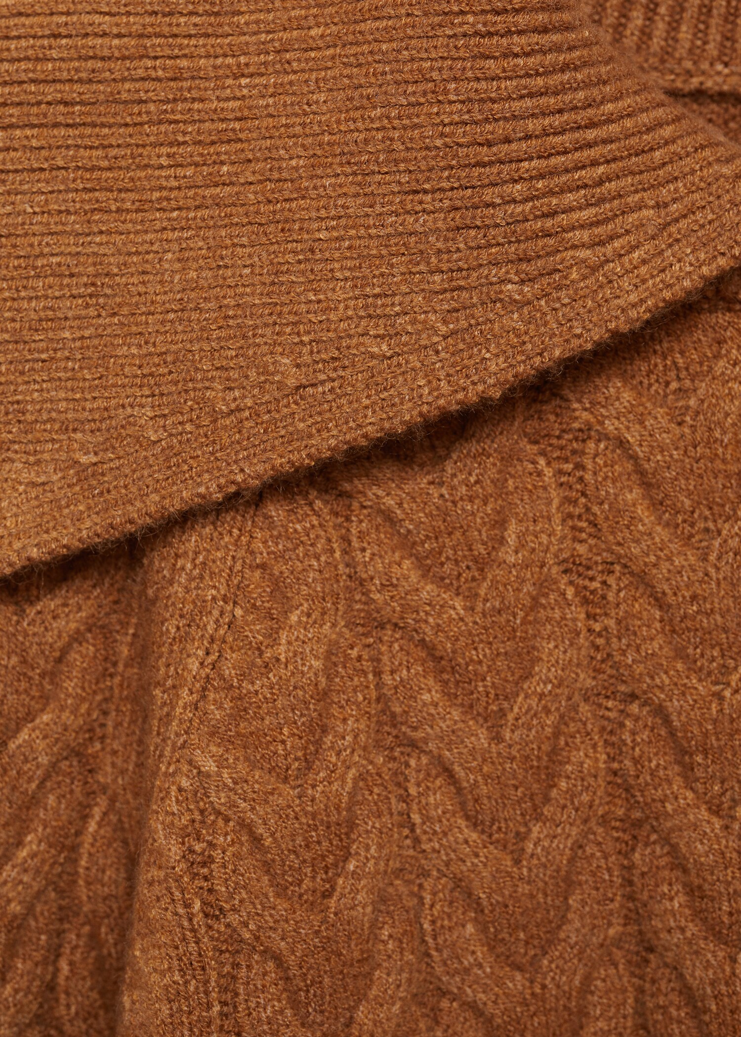 Braided sweater with lapel collar - Details of the article 8