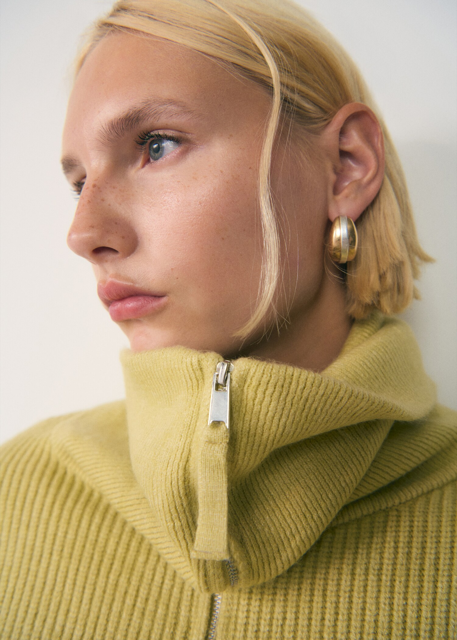 Svetr s výstřihem na zip - Detail zboží 1