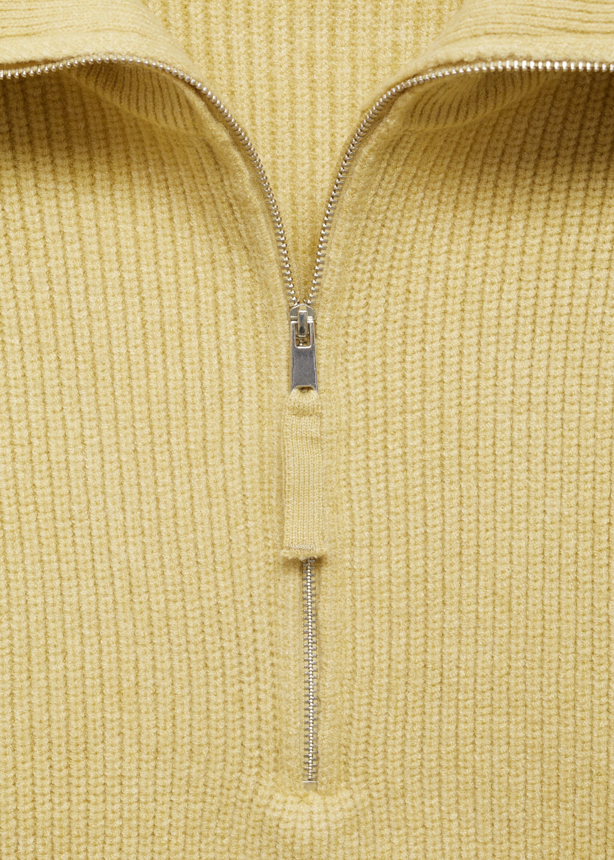 Svetr s výstřihem na zip - Detail zboží 8, Olivová. Ref: 77027672-00.