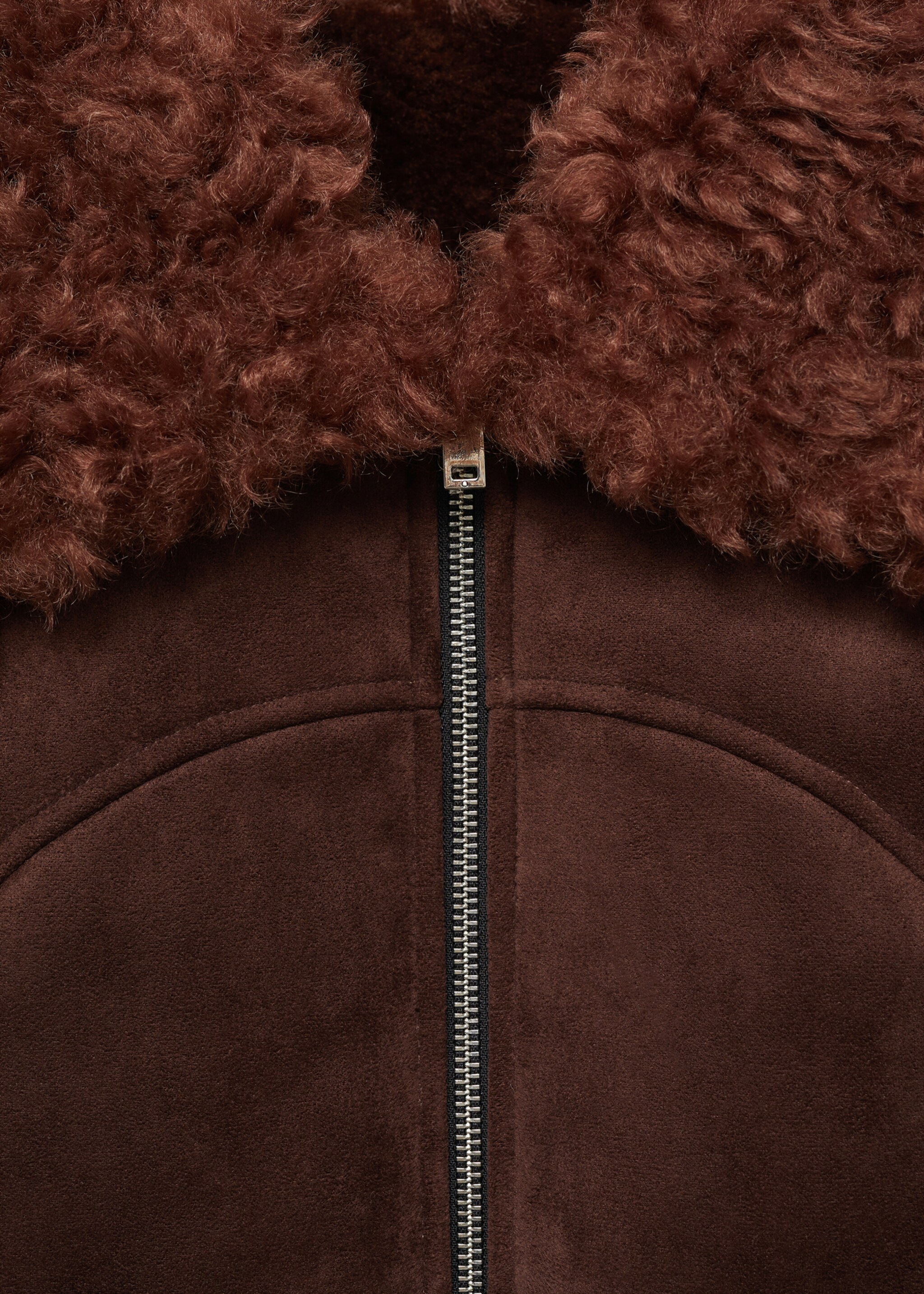 Suede-effect jacket with fleece collar - Details of the article 8, Brown. Ref: 77027677-00.