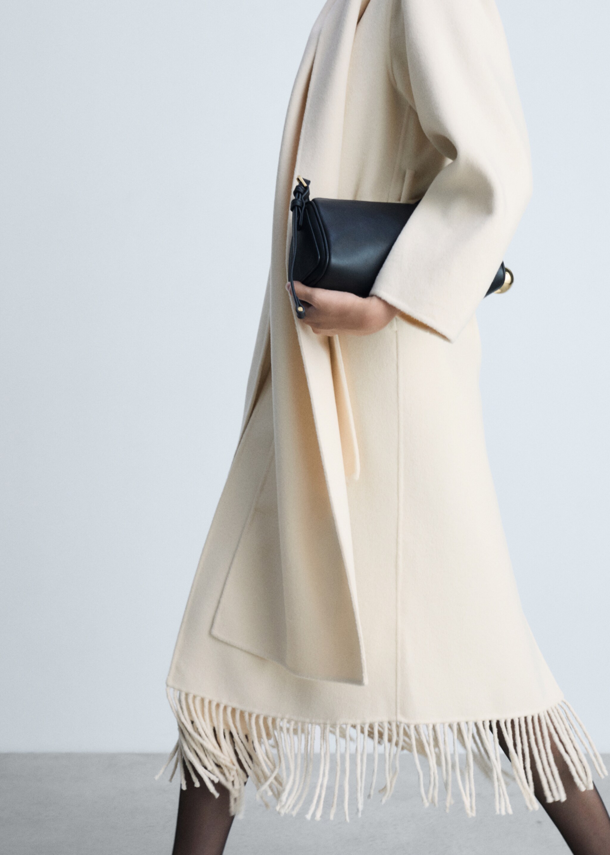 Fringe wool-blend coat - Details of the article 2, Ecru. Ref: 77027689-00.