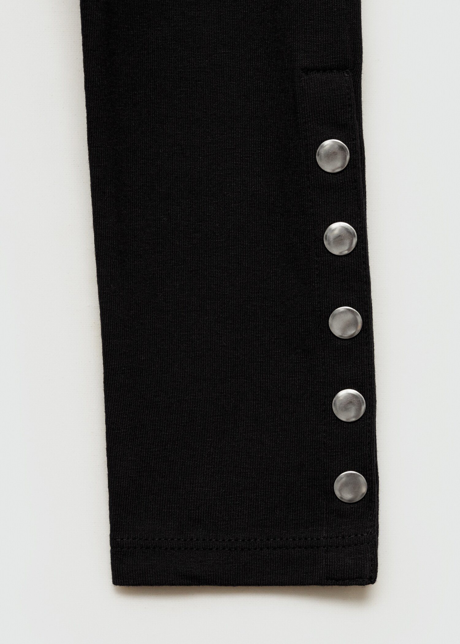 Long-sleeve studded t-shirt - Details of the article 0