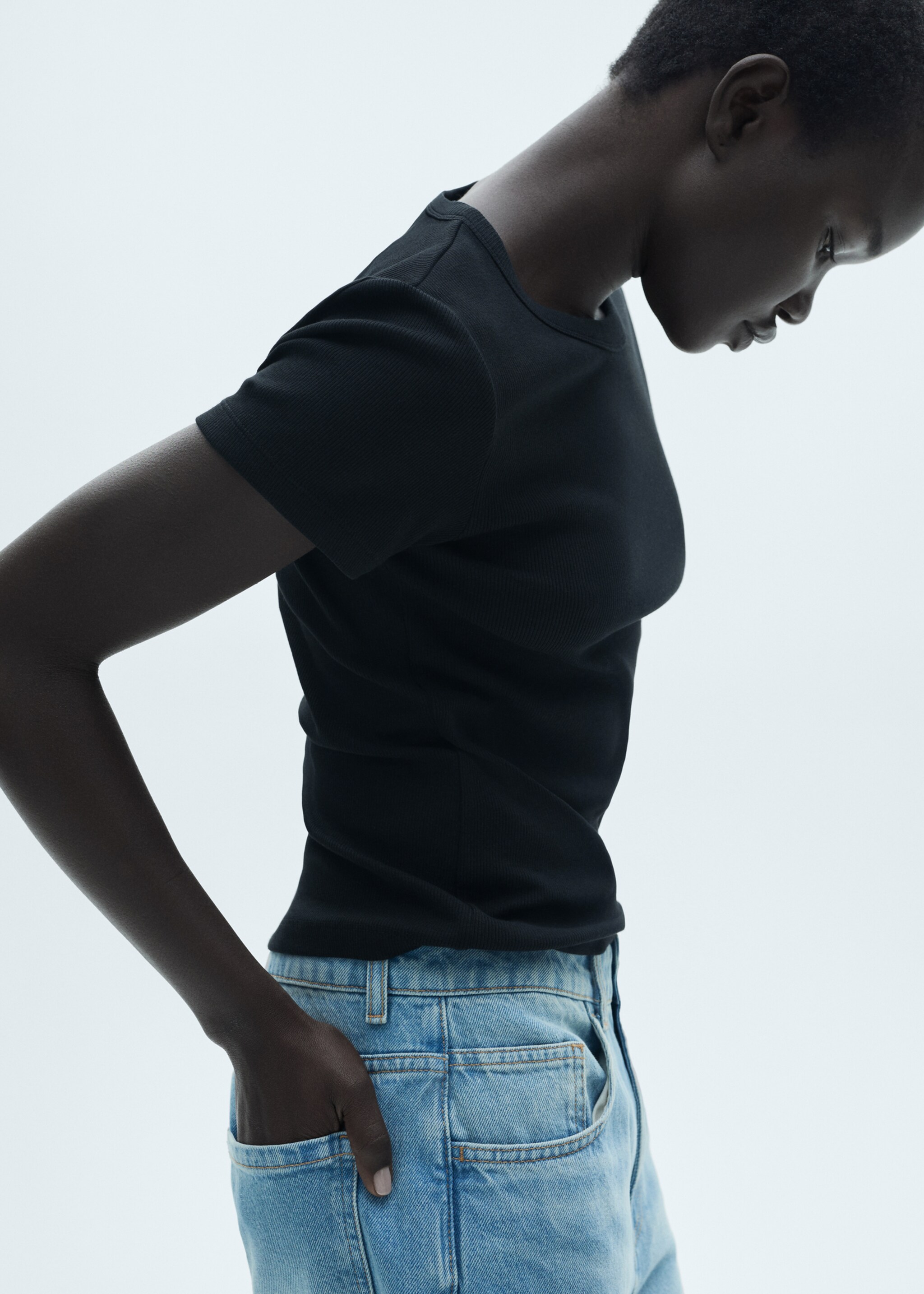 T-shirt coton manches courtes - Détail de l'article 6, Noir. Ref: 77027704-00.