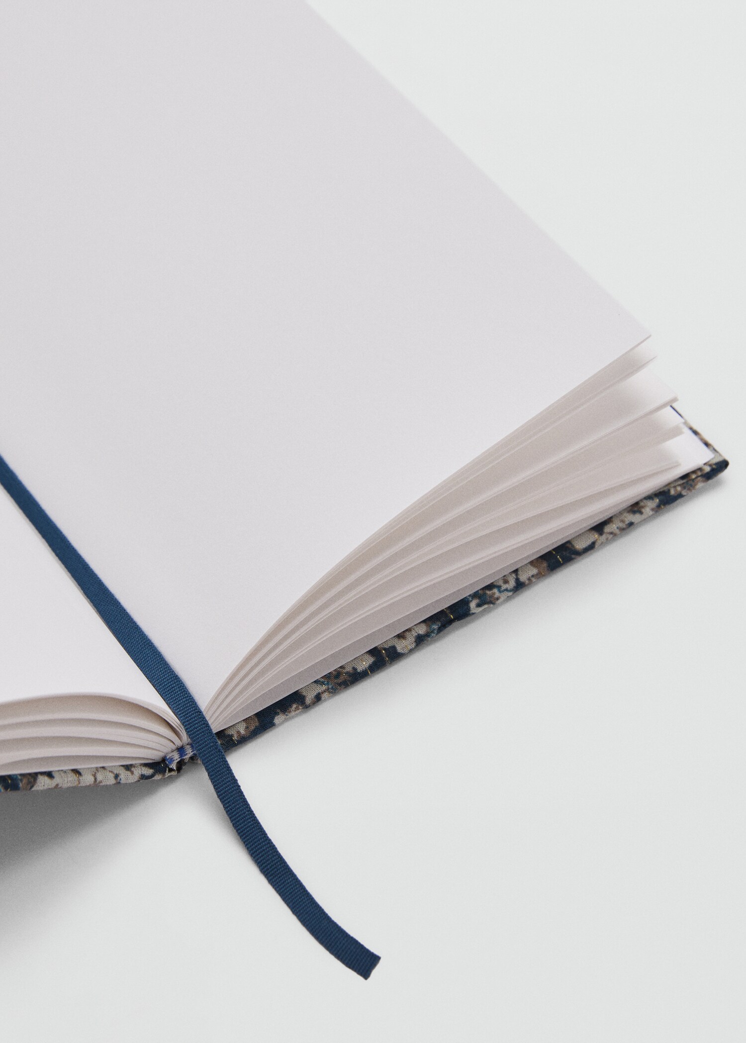 Gemustertes Notizbuch - Mittlere Ansicht