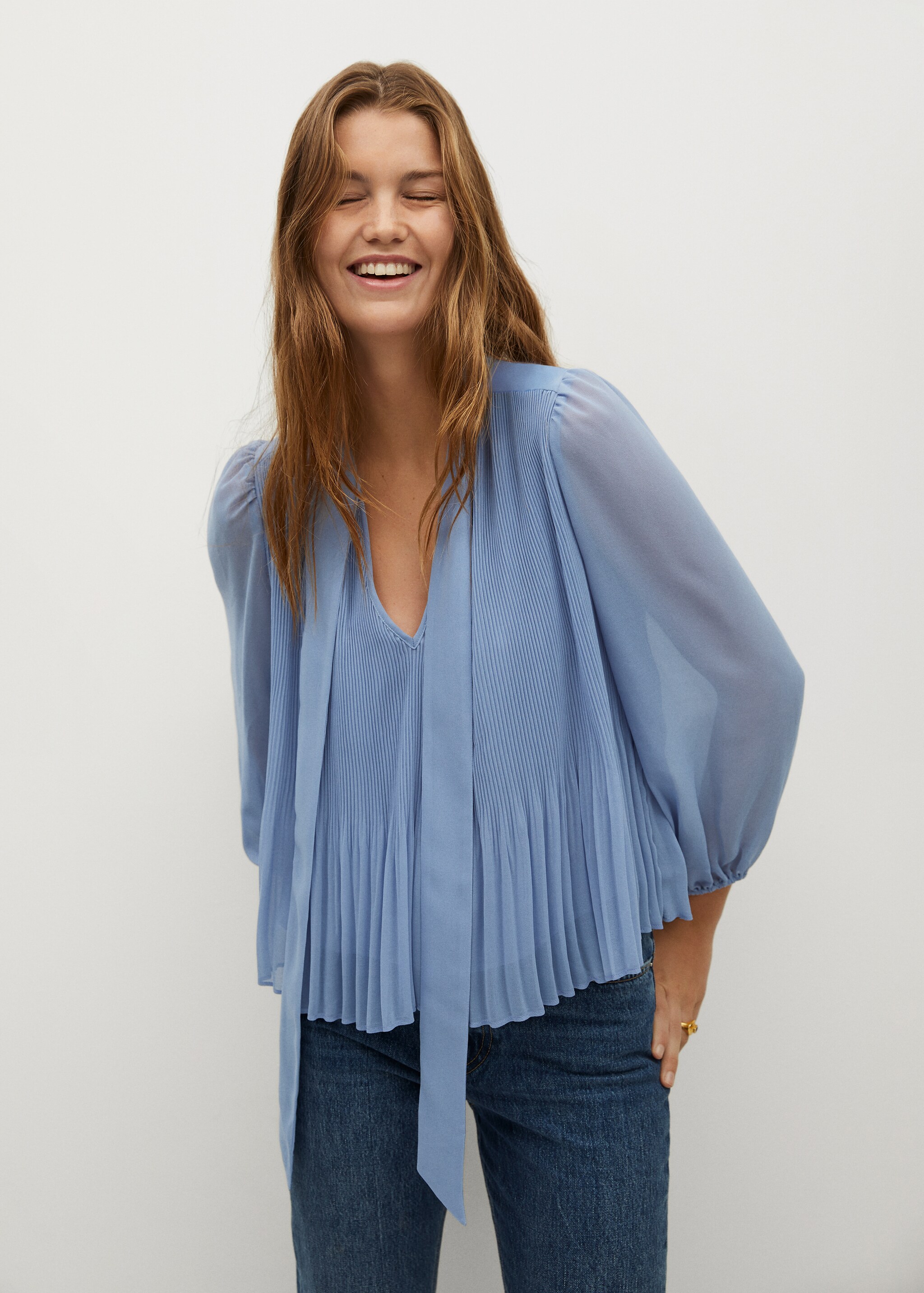Blusa plisada - Plano medio