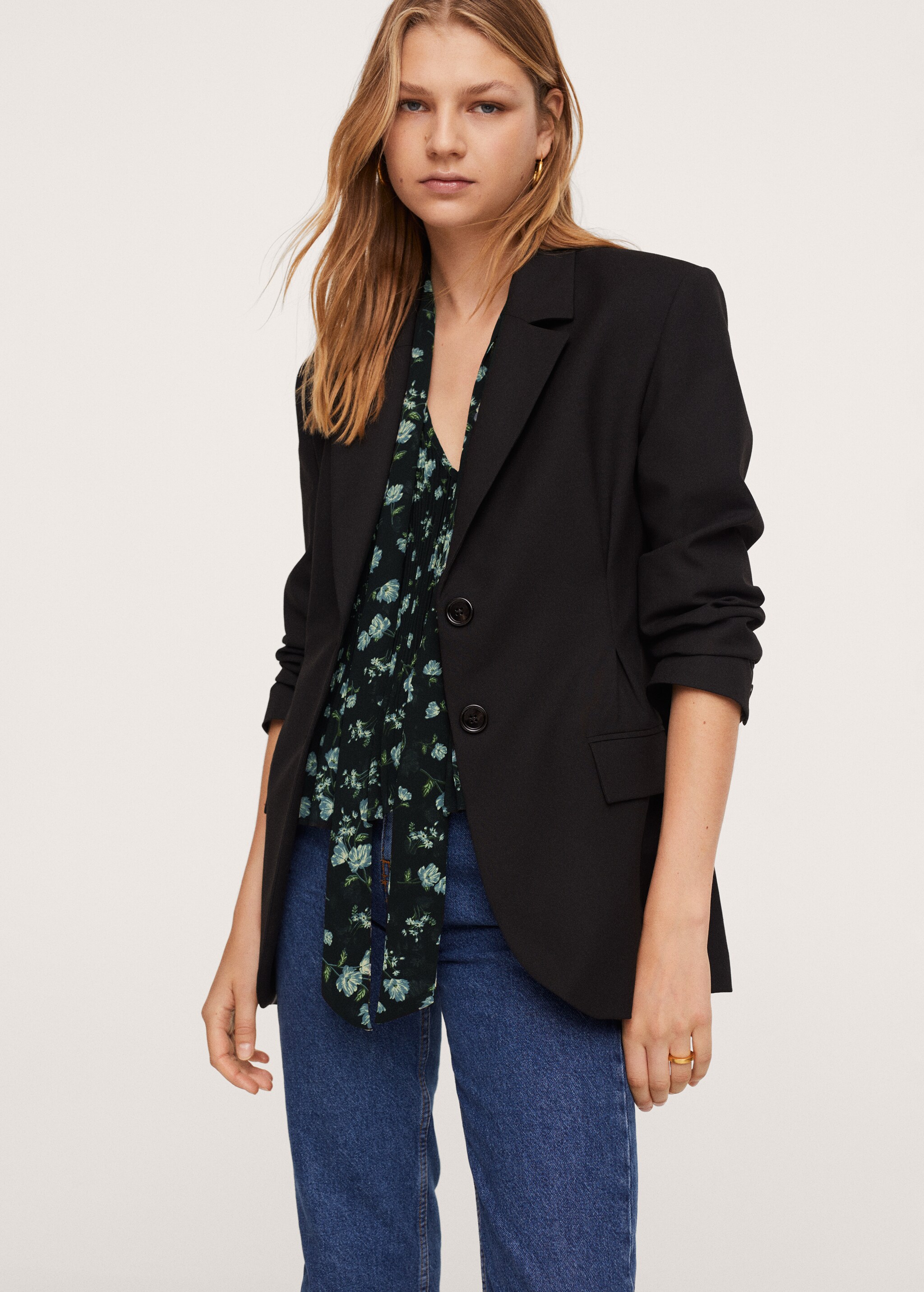 Blusa plisada - Plano medio