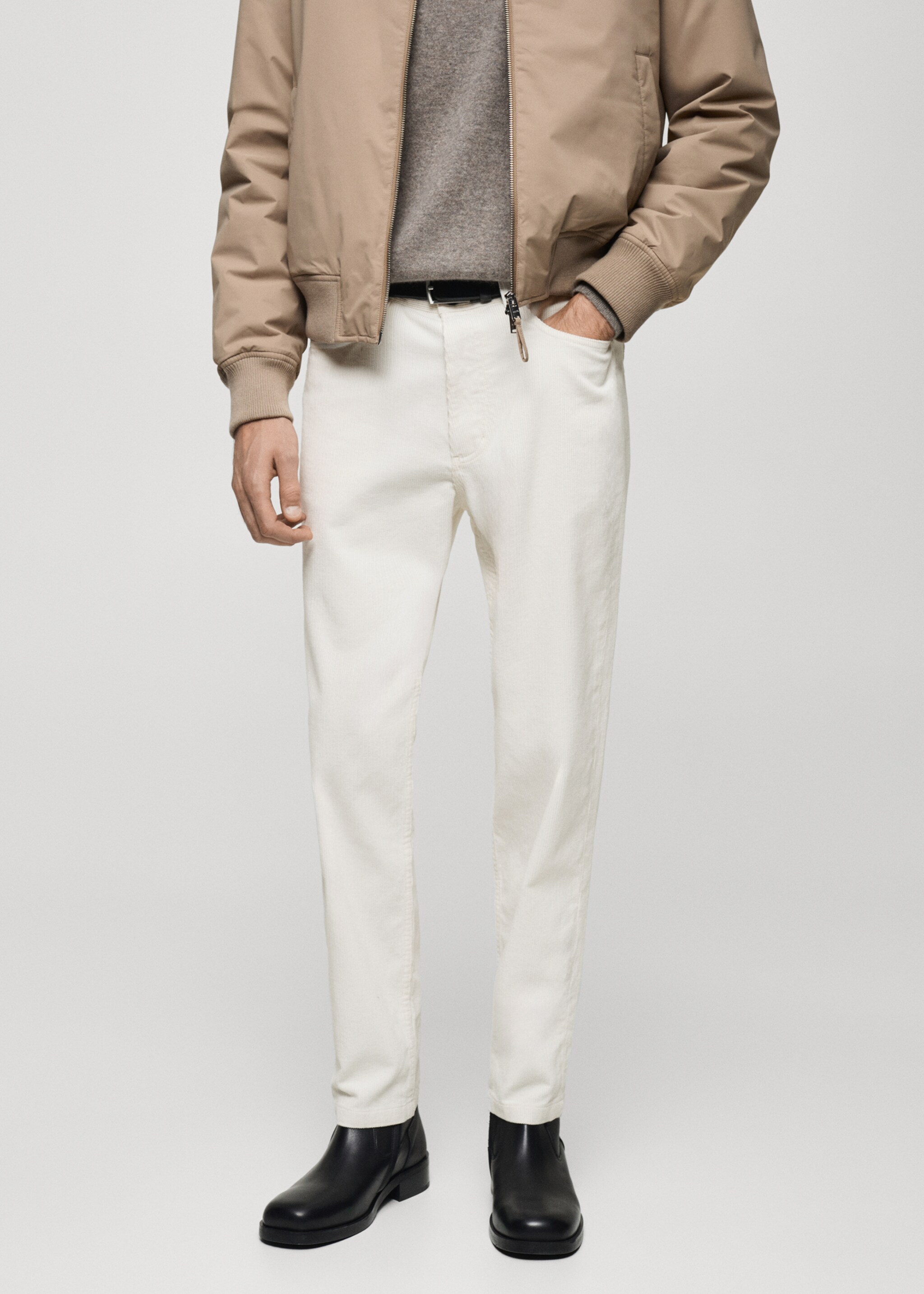 Corduroy regular-fit trousers - Medium plane, Off White. Ref: 77027919-00.