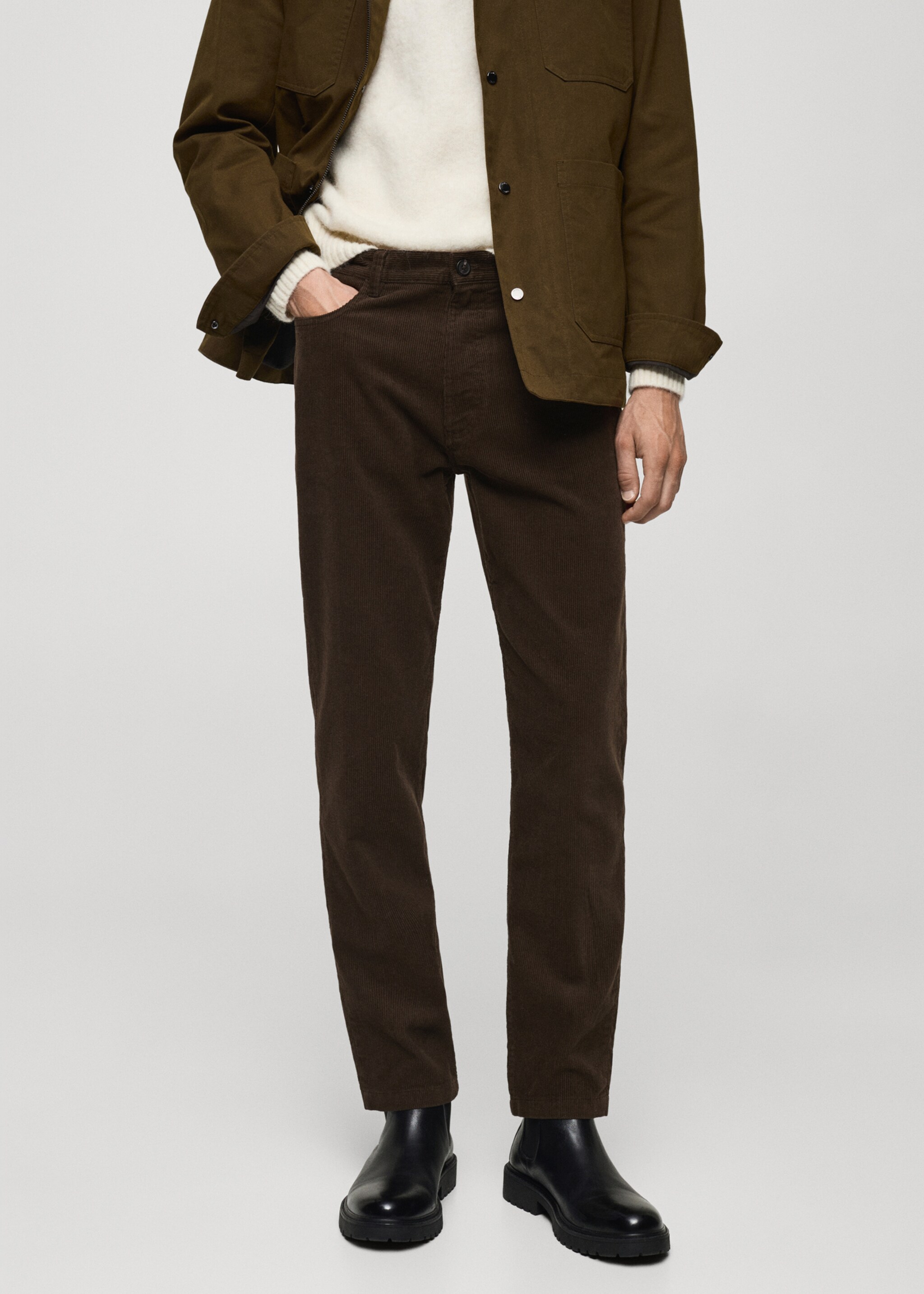 Regular Fit-Cordhose - Mittlere Ansicht, Schokolade. Ref: 77027919-00.