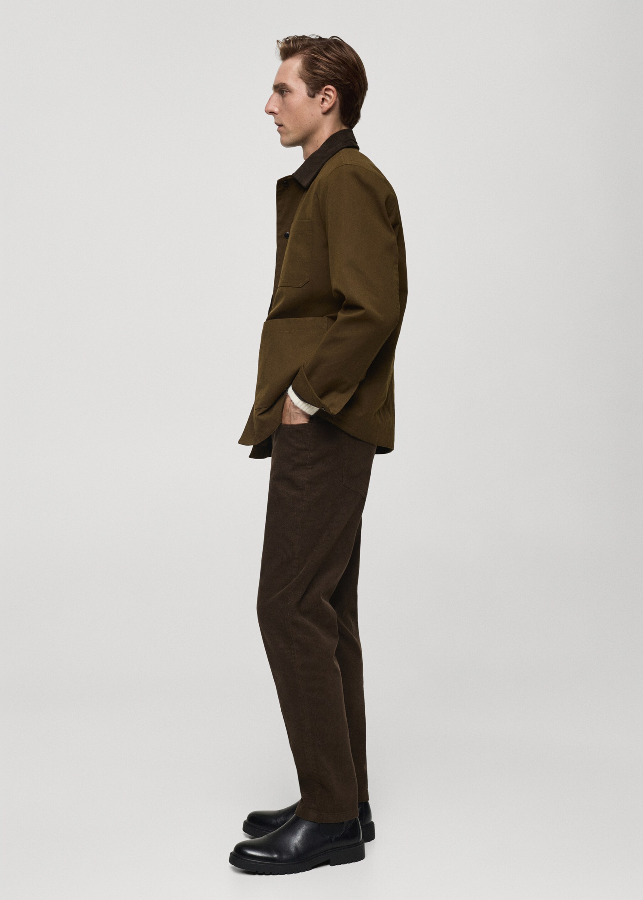 Regular Fit-Cordhose - Detail des Artikels 2, Schokolade. Ref: 77027919-00.