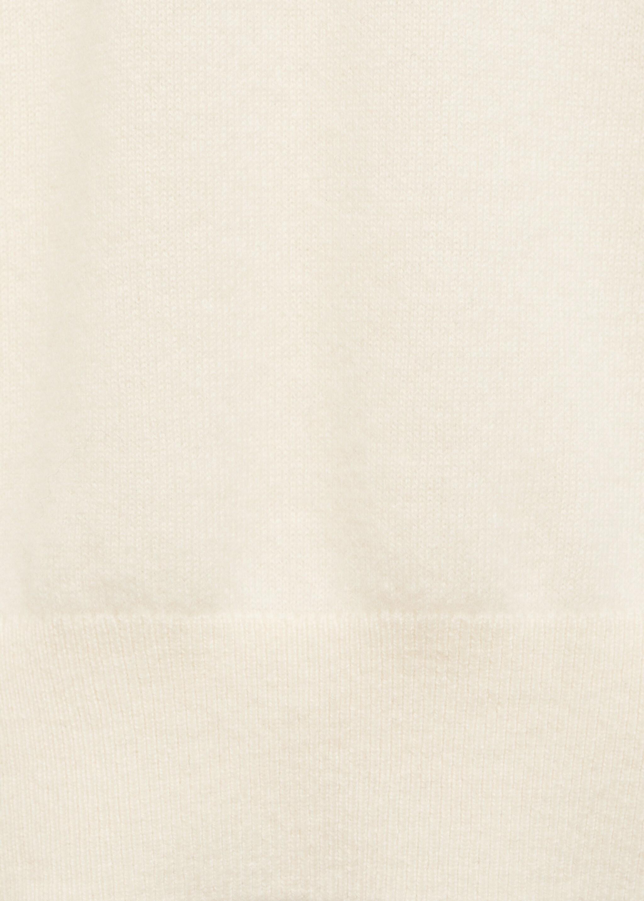 Jersei 100% caixmir regular fit - Detall de l'article 0, Cru. Ref: 77027931-00.
