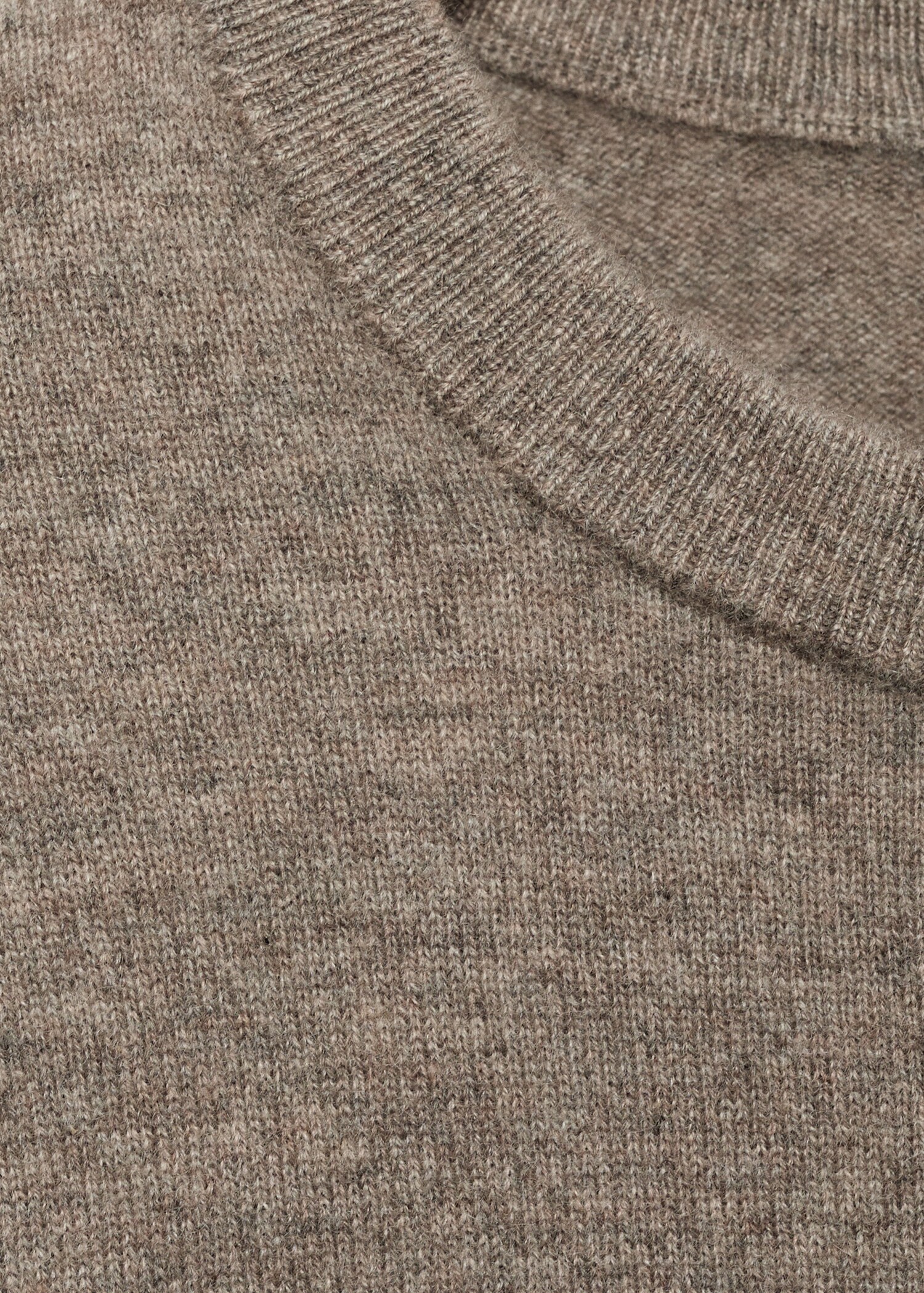 100% cashmere regular-fit sweater - Details of the article 8