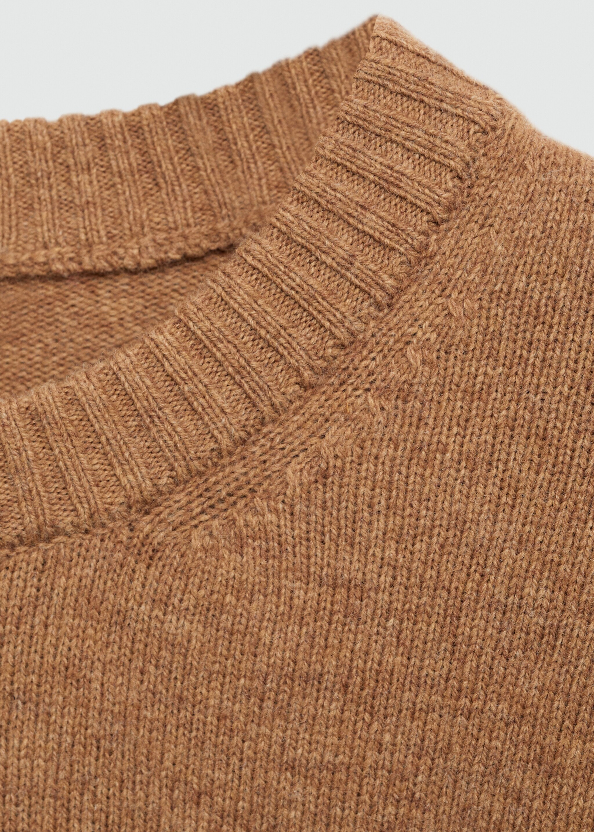 Strickpullover aus Wollgemisch - Detail des Artikels 8, Mittelbraun. Ref: 77027934-00.