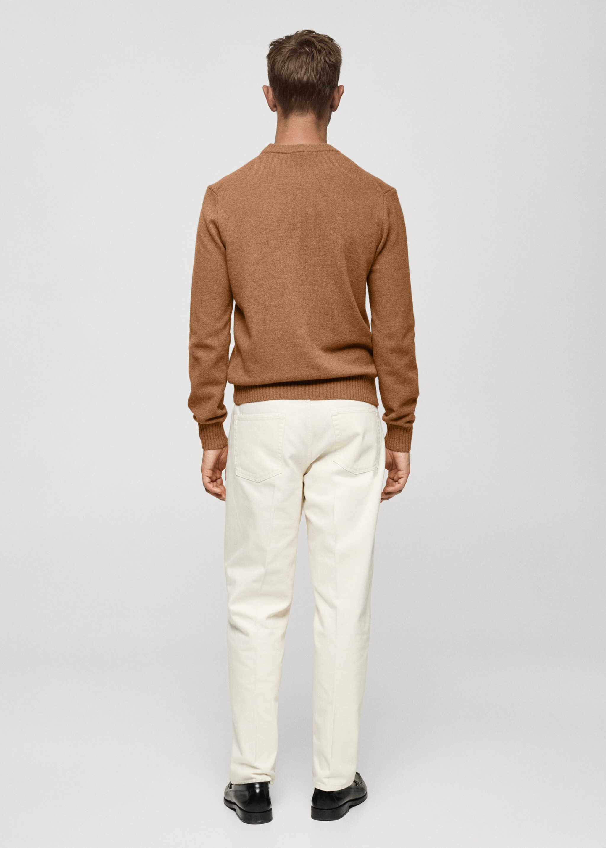 Strickpullover aus Wollgemisch - Rückseite des Artikels, Mittelbraun. Ref: 77027934-00.
