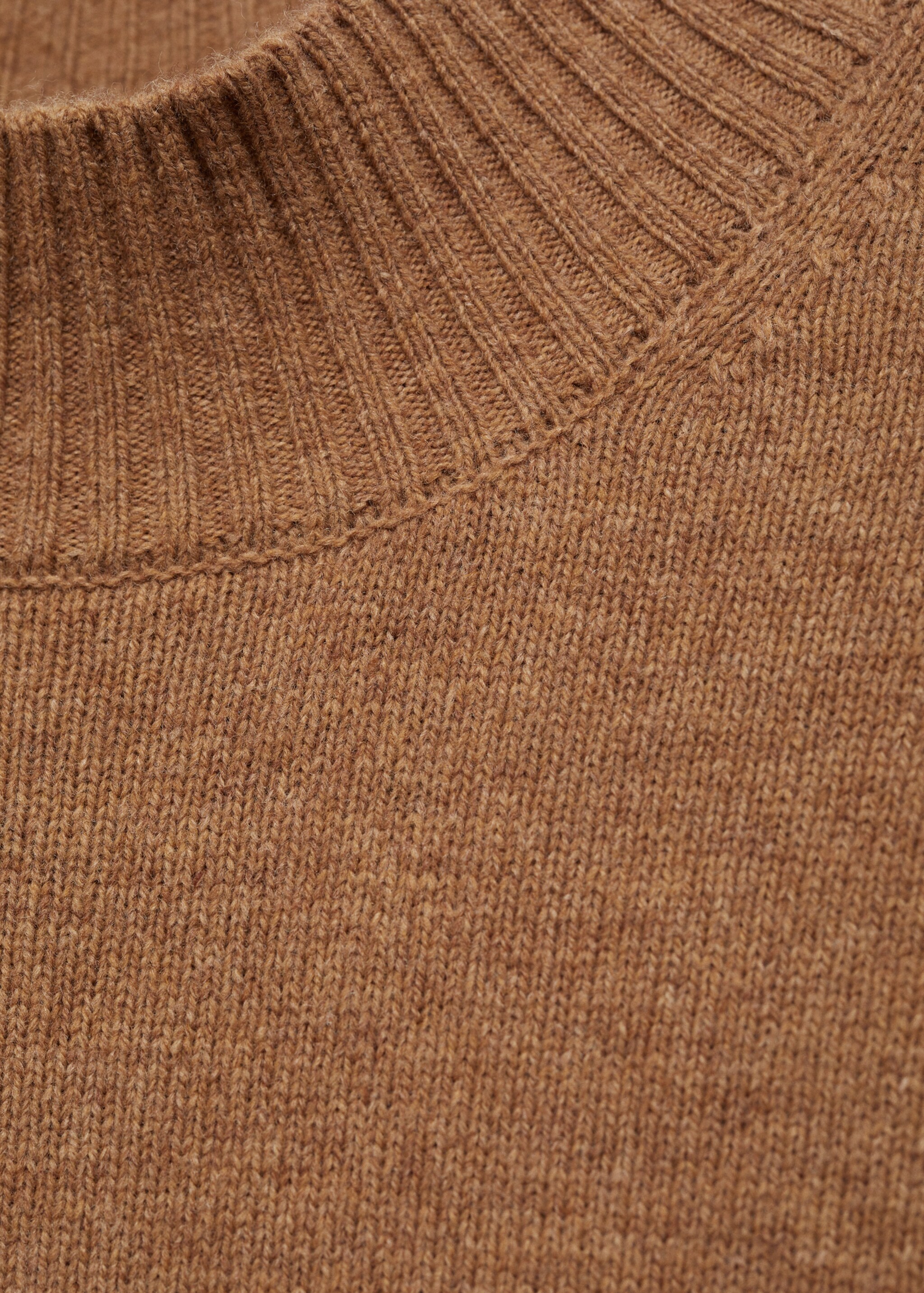 Vlněný svetr s výstřihem Perkins - Detail zboží 8, Středně hnědá. Ref: 77027935-00.