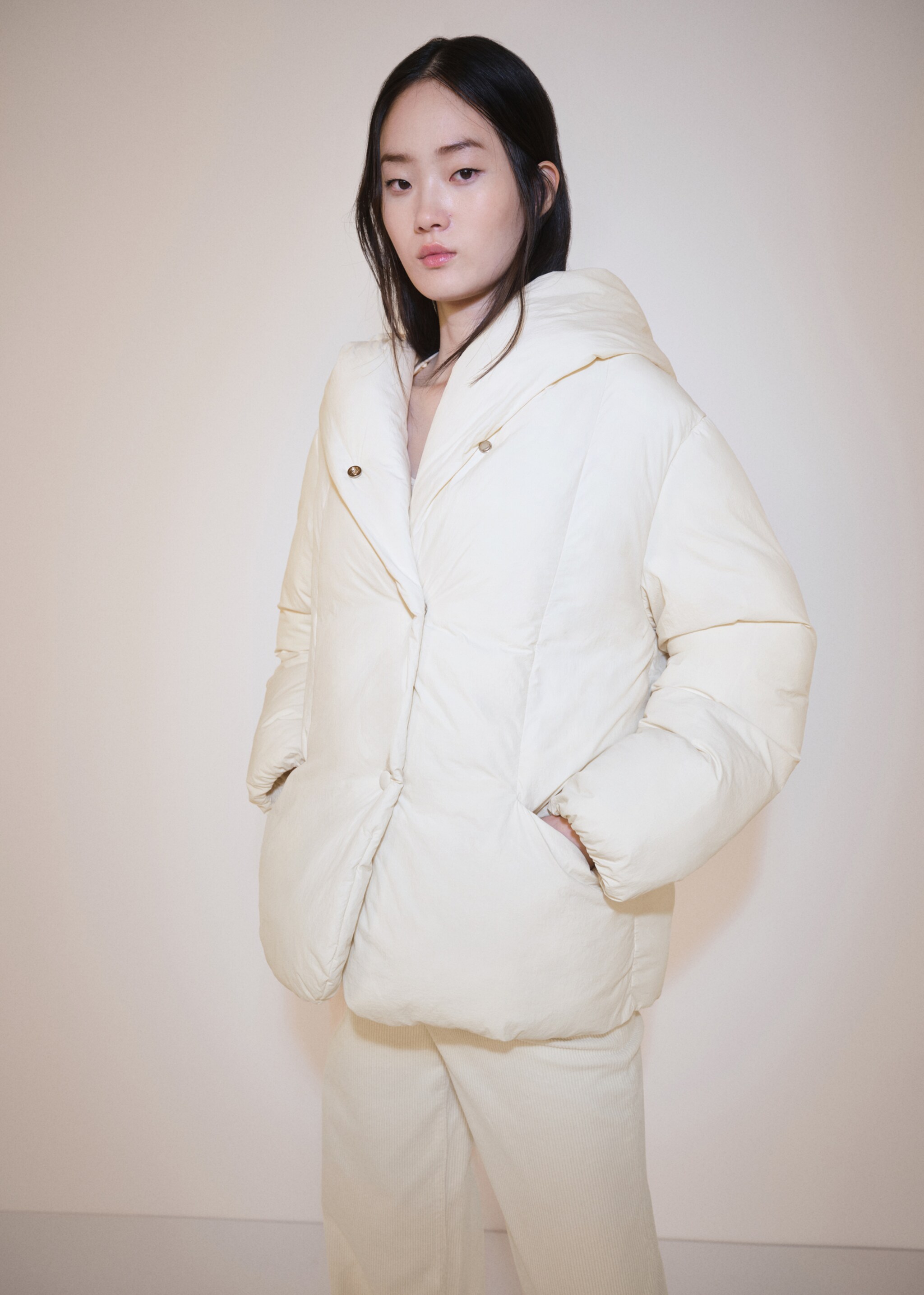 Short padded hooded anorak - Medium plane, Off White. Ref: 77028264-00.